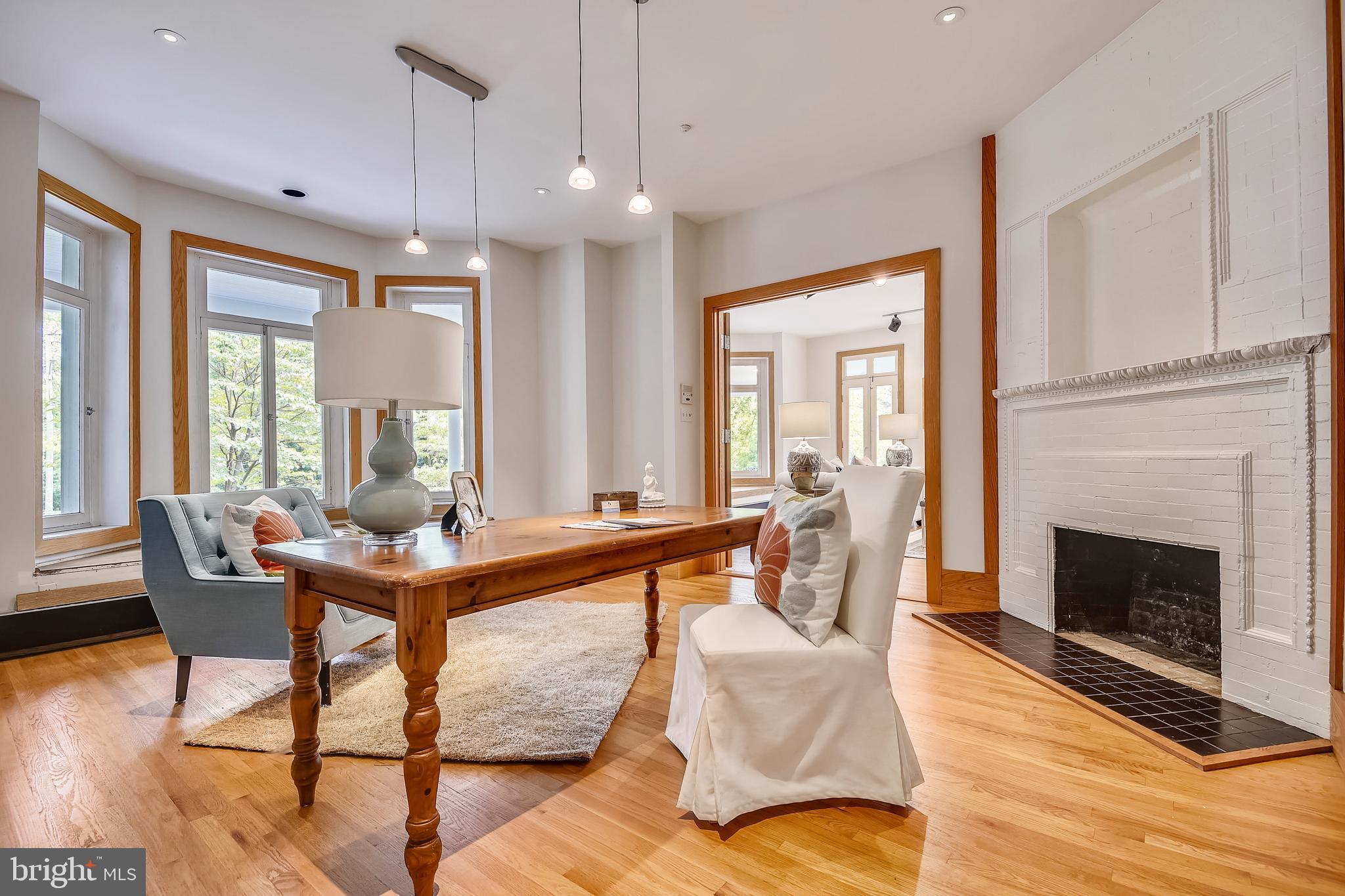 ROLAND PARK - Residential