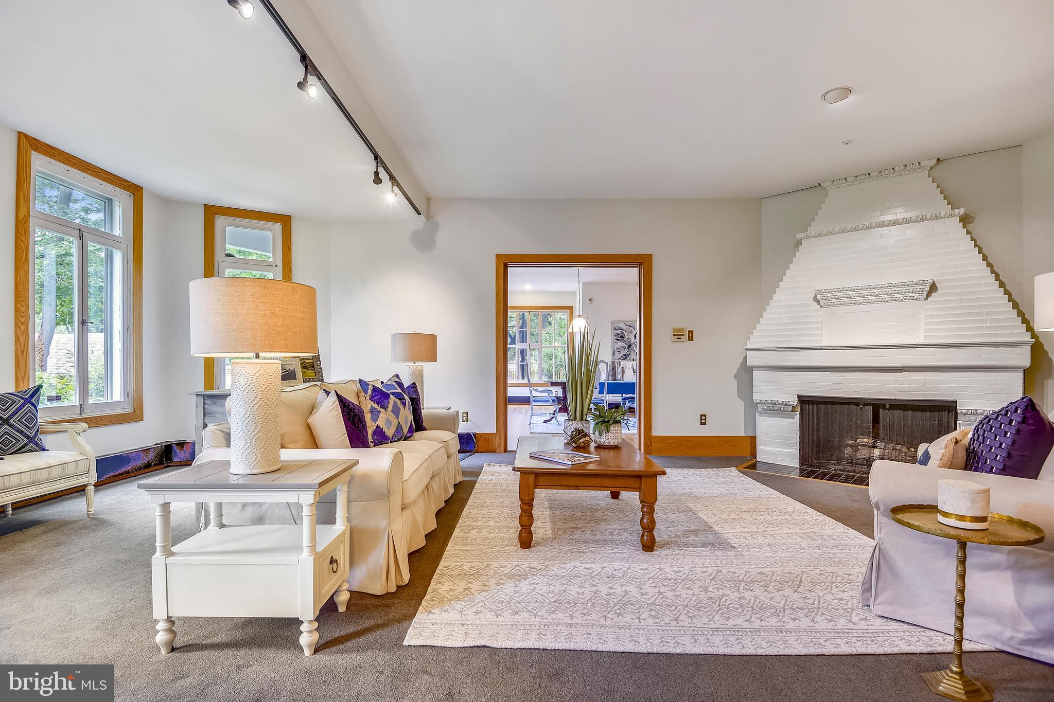 ROLAND PARK - Residential