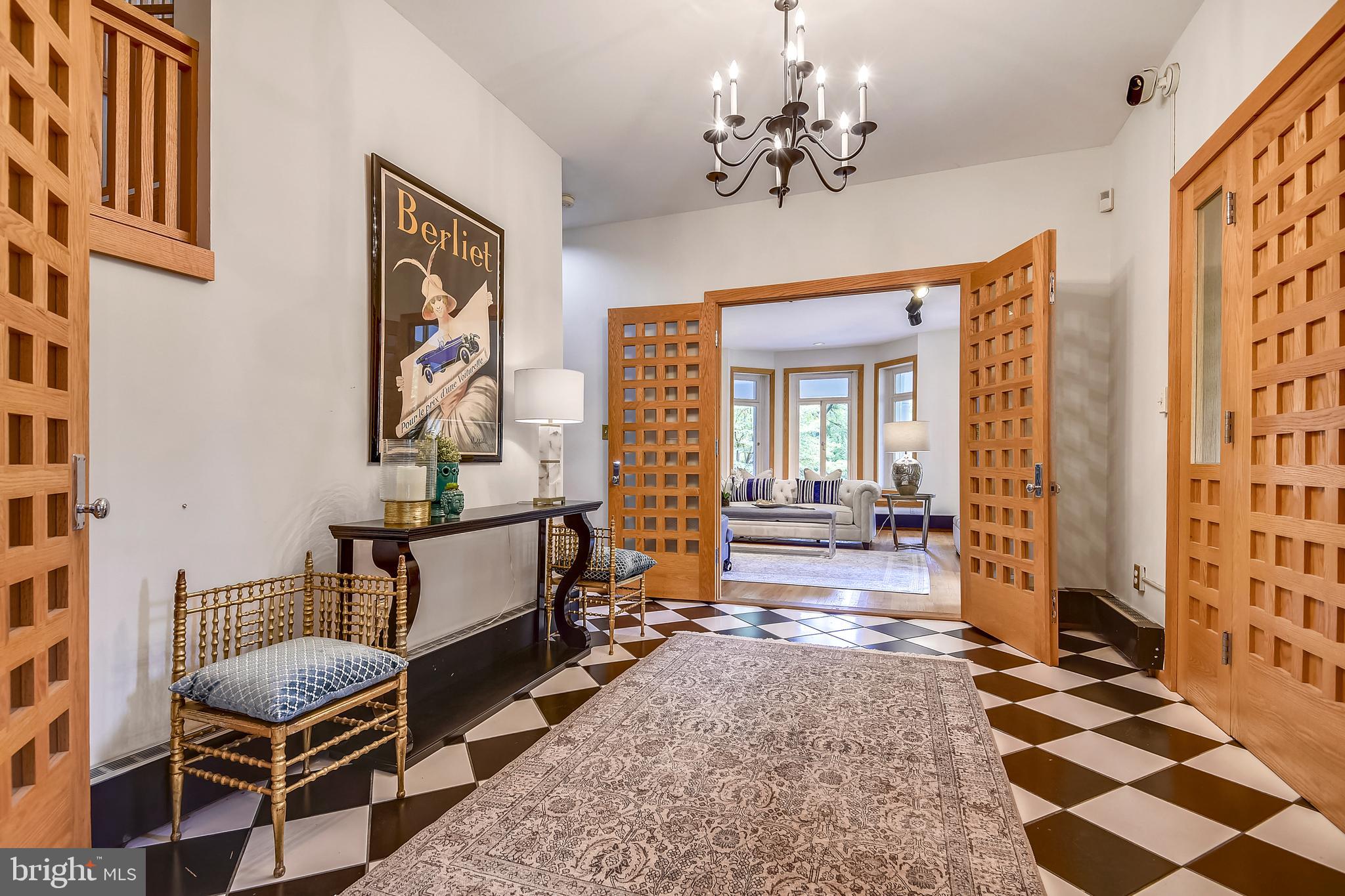 ROLAND PARK - Residential