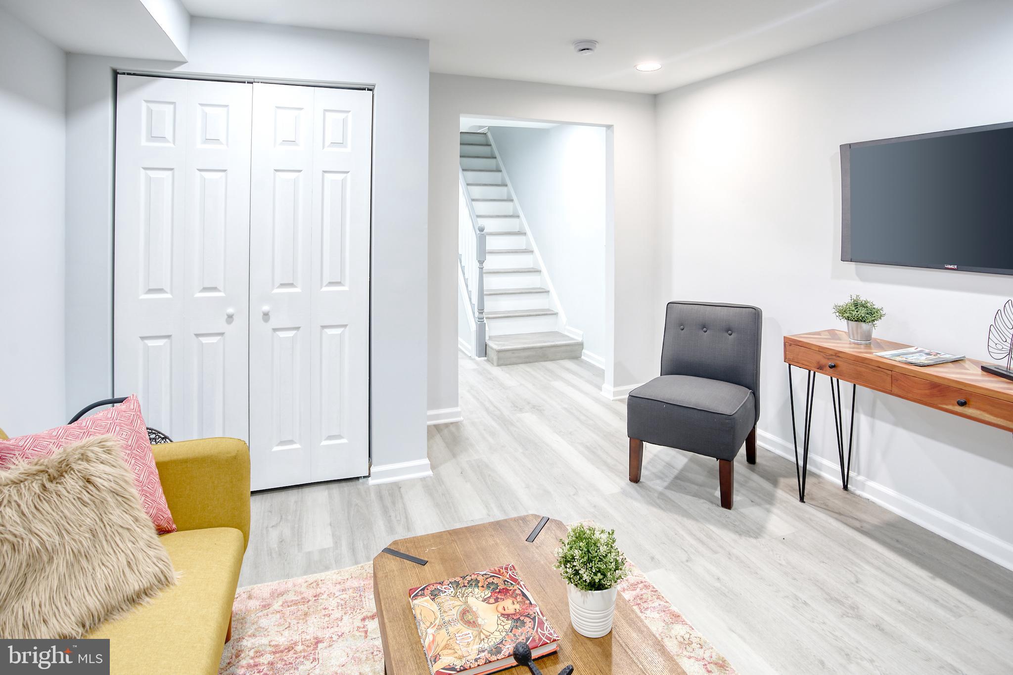 GREEKTOWN - Residential