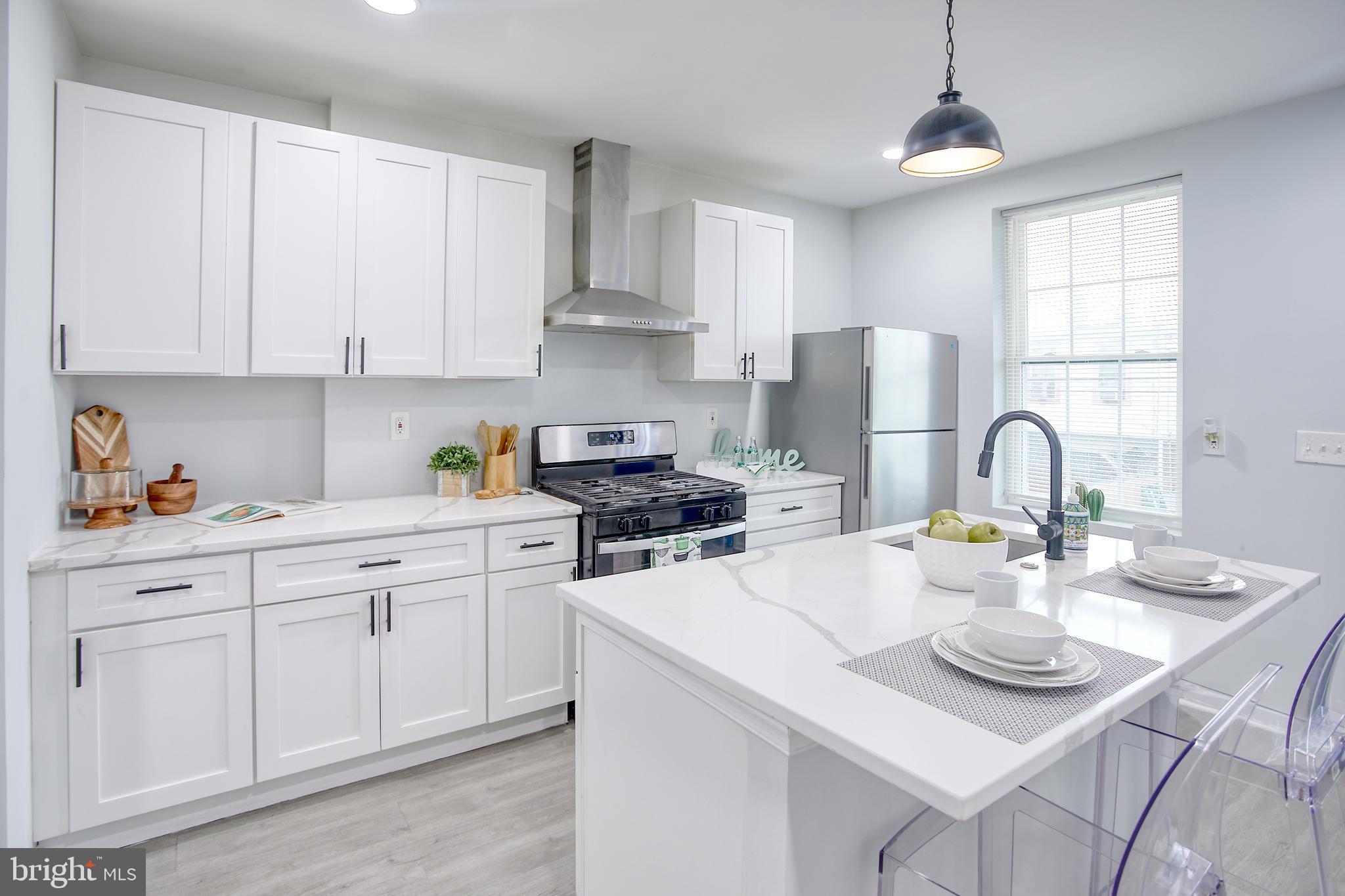 GREEKTOWN - Residential