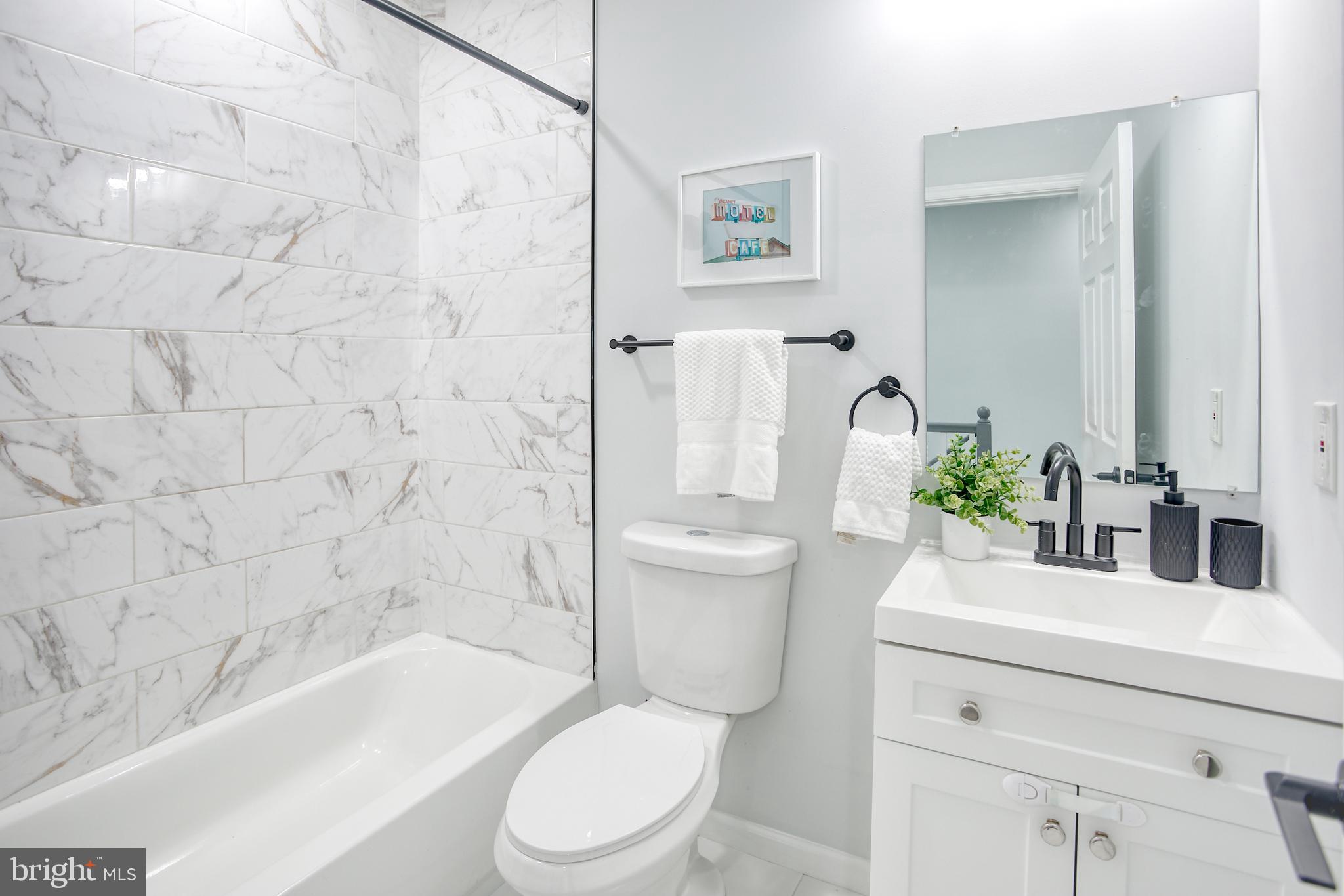 GREEKTOWN - Residential