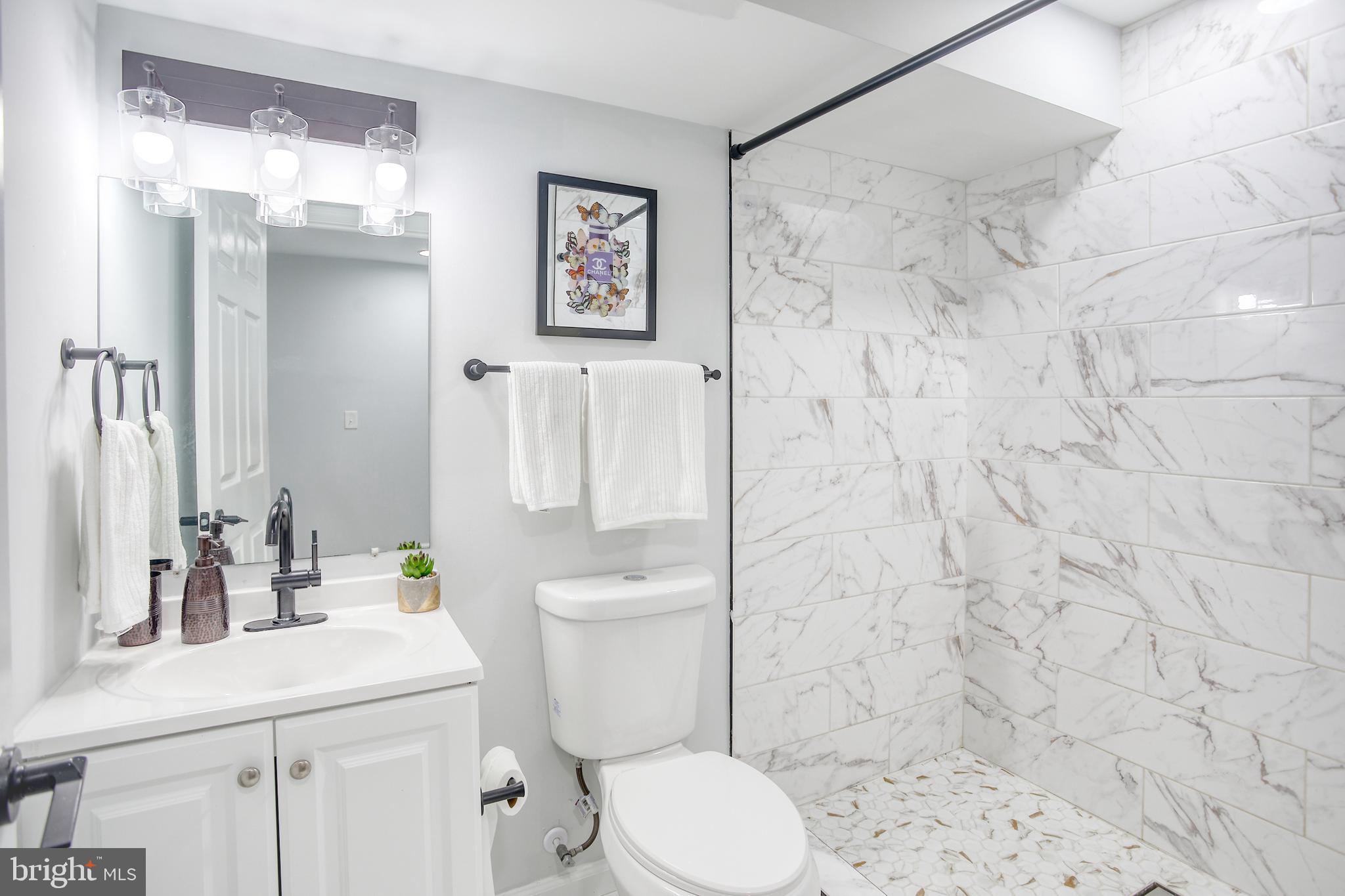 GREEKTOWN - Residential