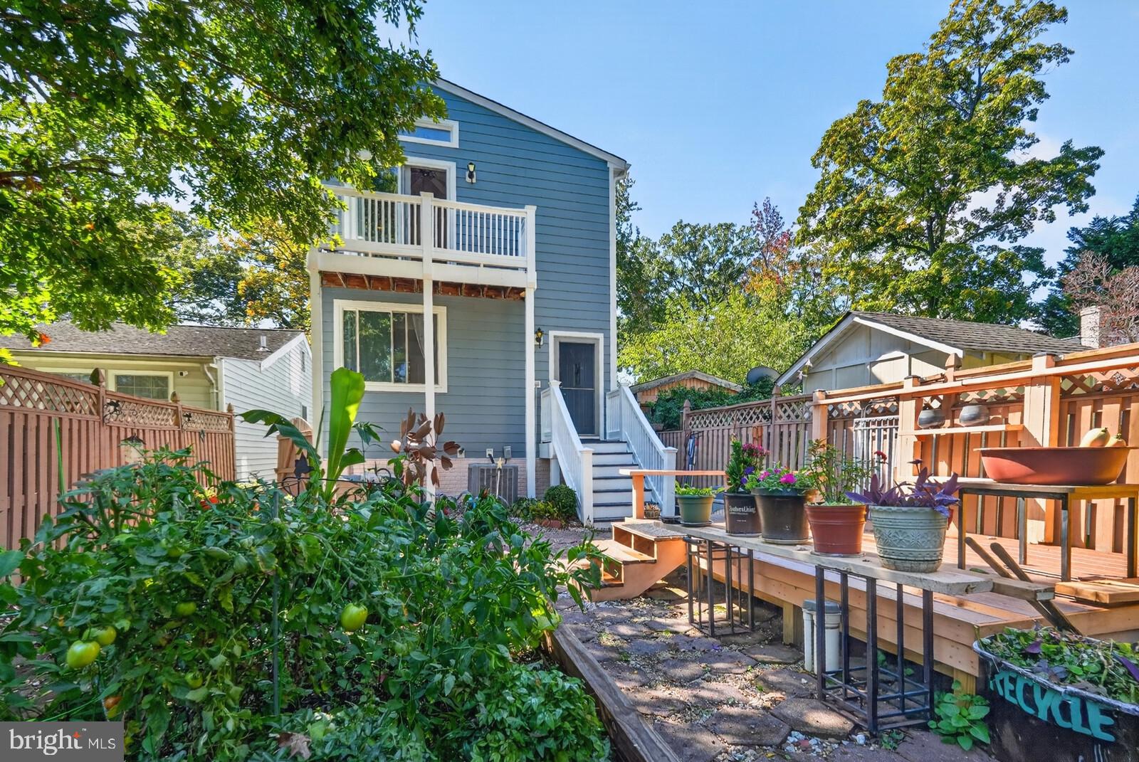 804 BEACH AVENUE