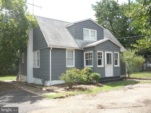 30 HARTFORD ROAD DELRAN NJ 08075