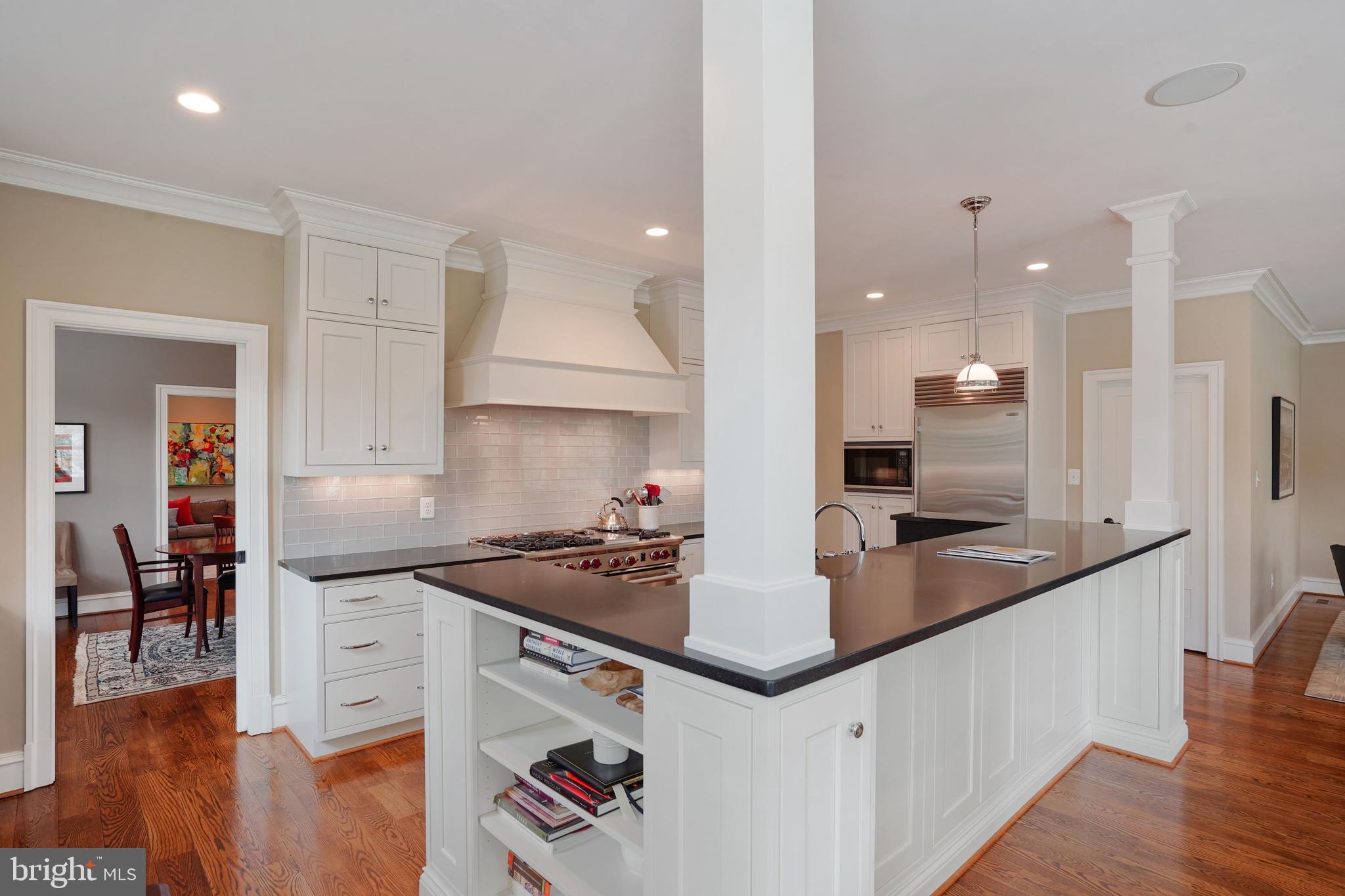 CRESCENT HILLS - Residential