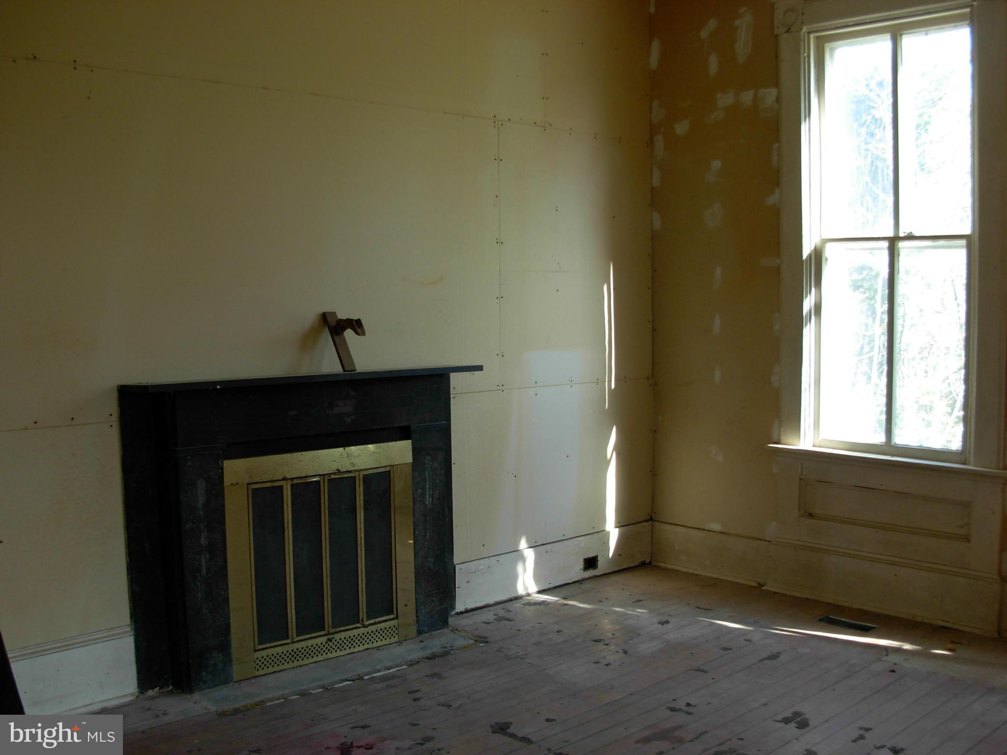 HAMILTON - Residential