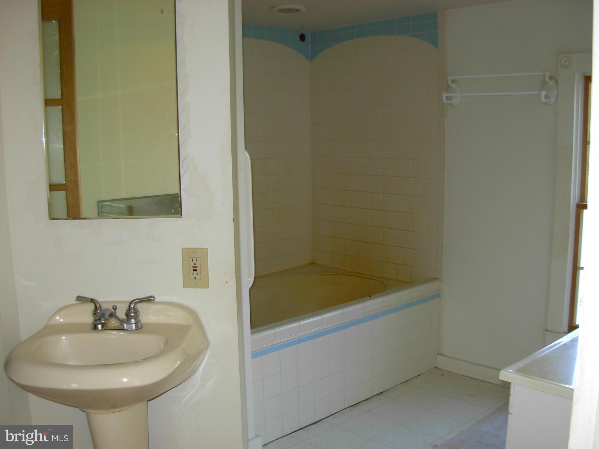 HAMILTON - Residential