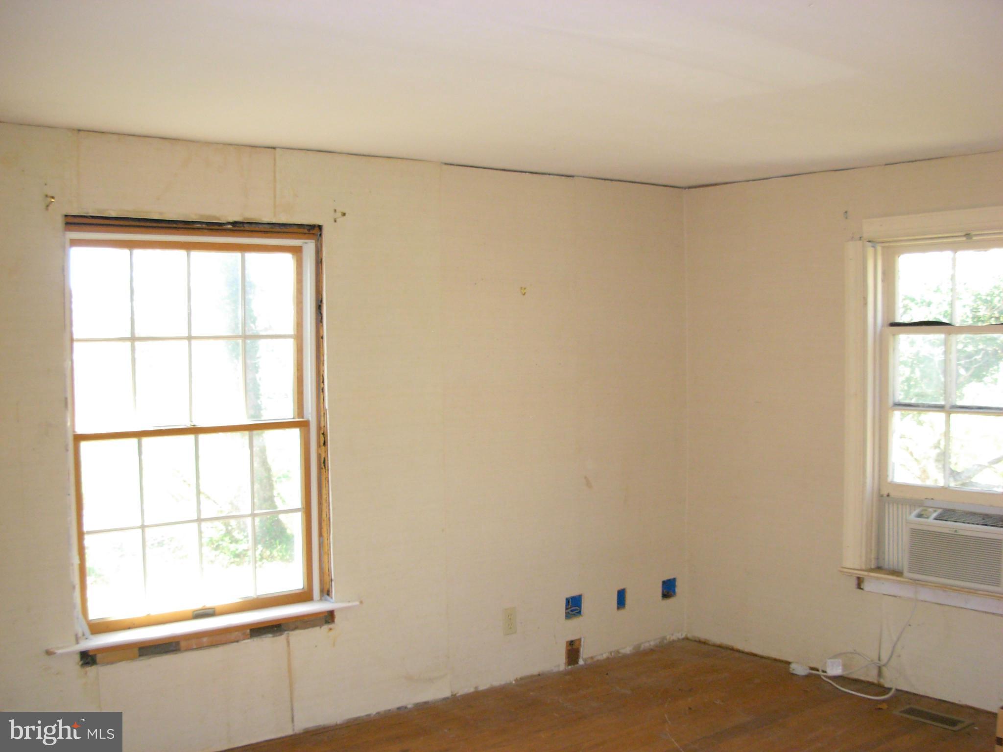 HAMILTON - Residential