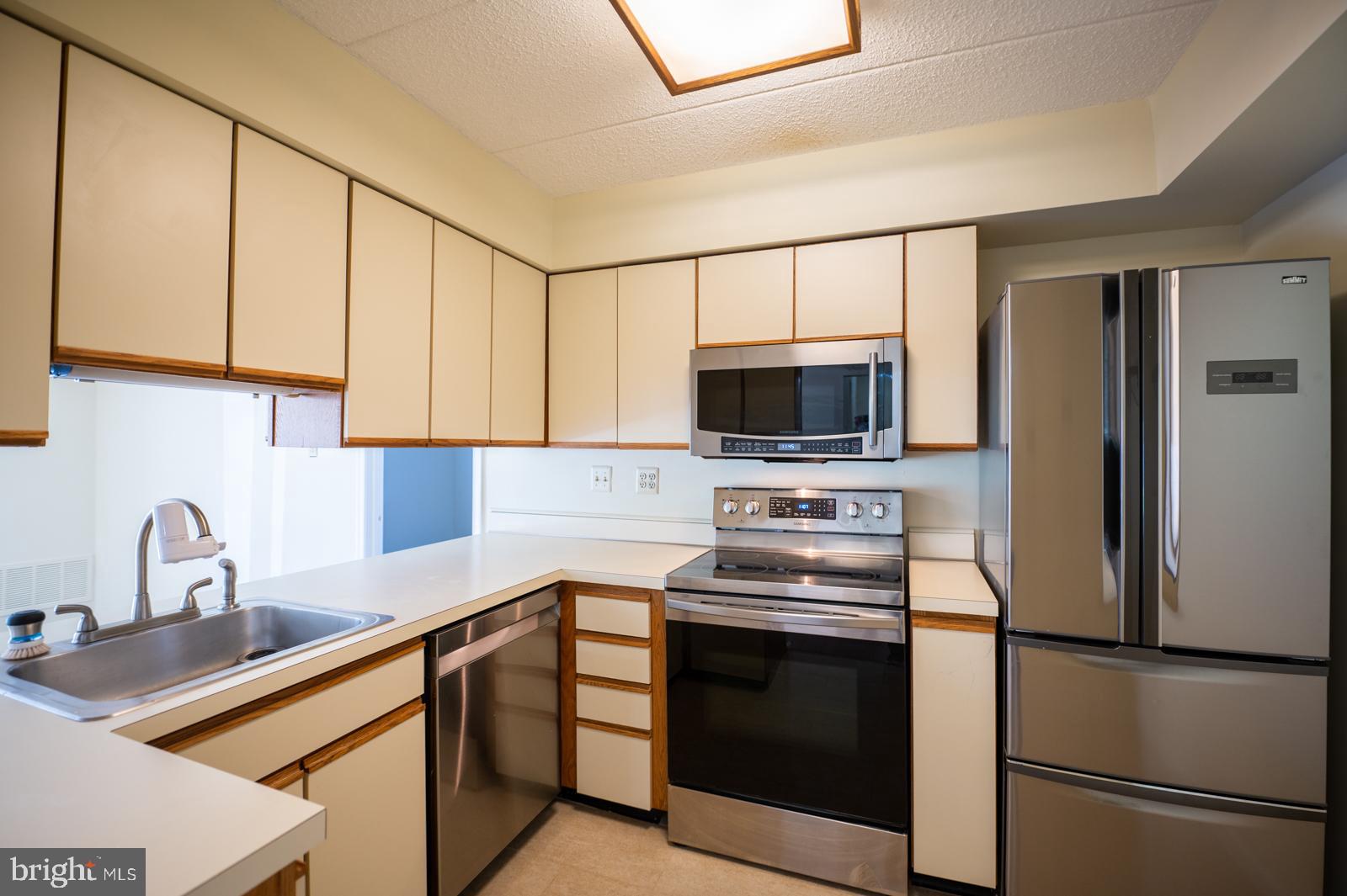 EAGLES RIDGE - Residential