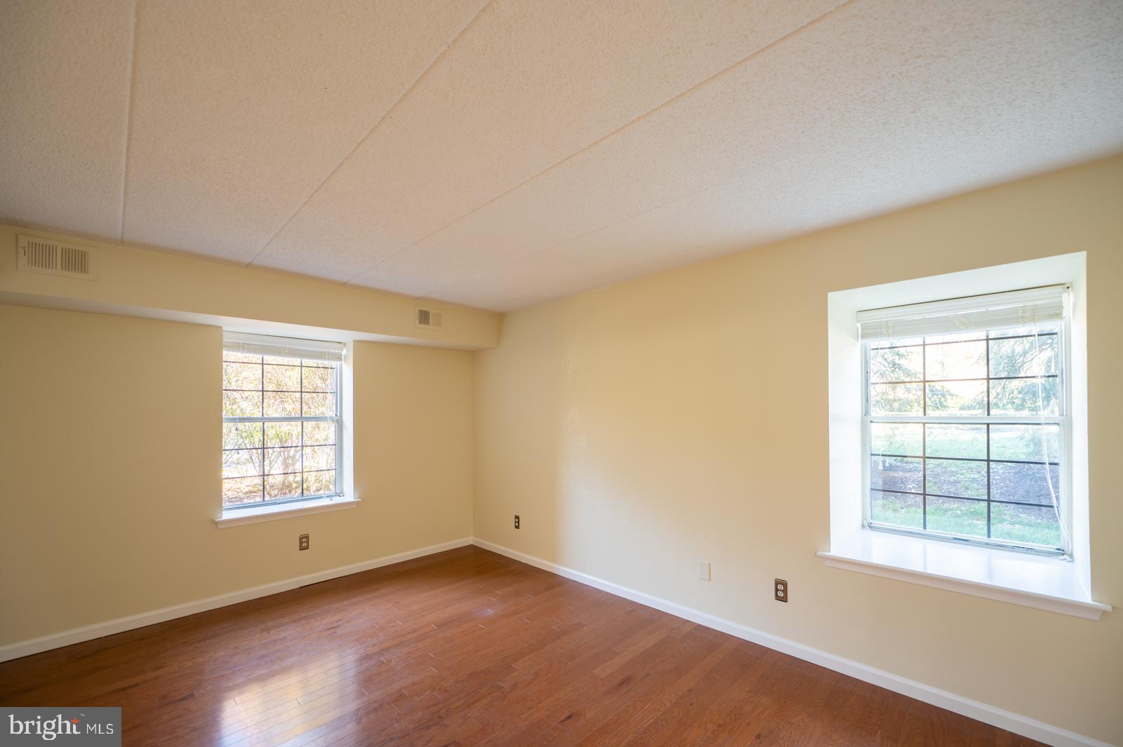 EAGLES RIDGE - Residential