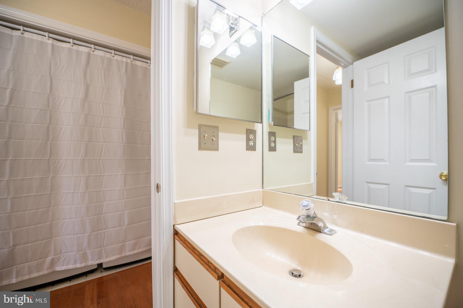 EAGLES RIDGE - Residential