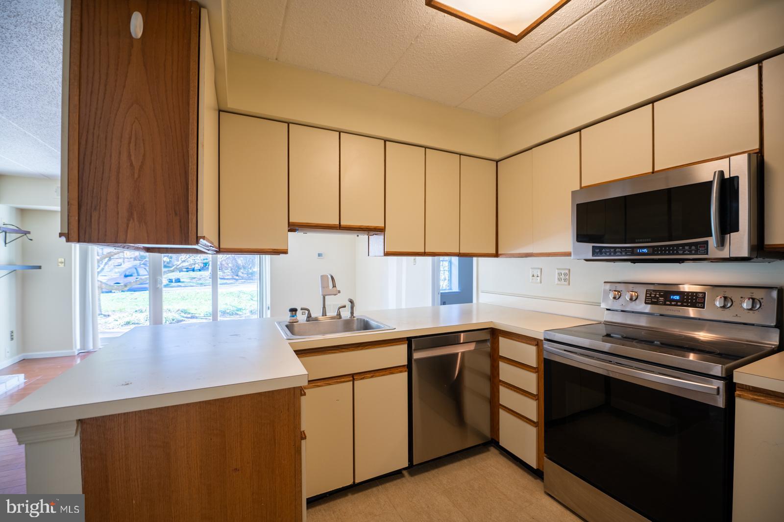 EAGLES RIDGE - Residential