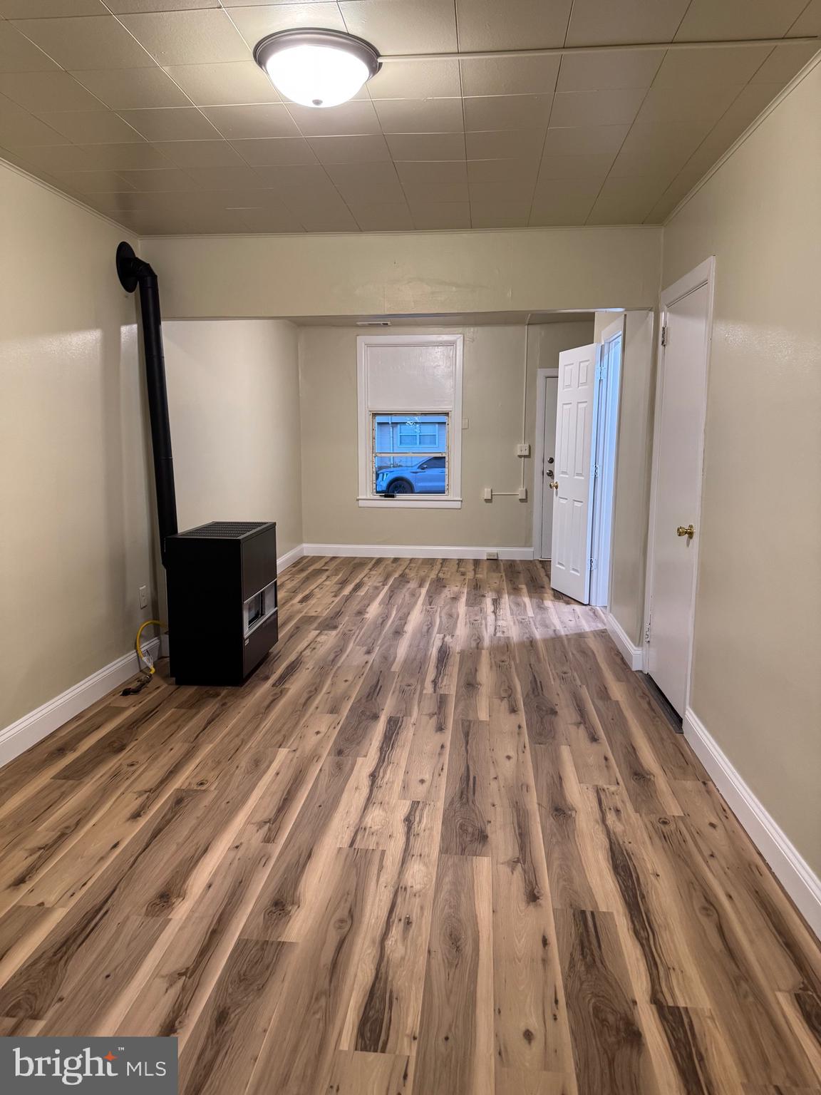 720 N PERSHING AVENUE