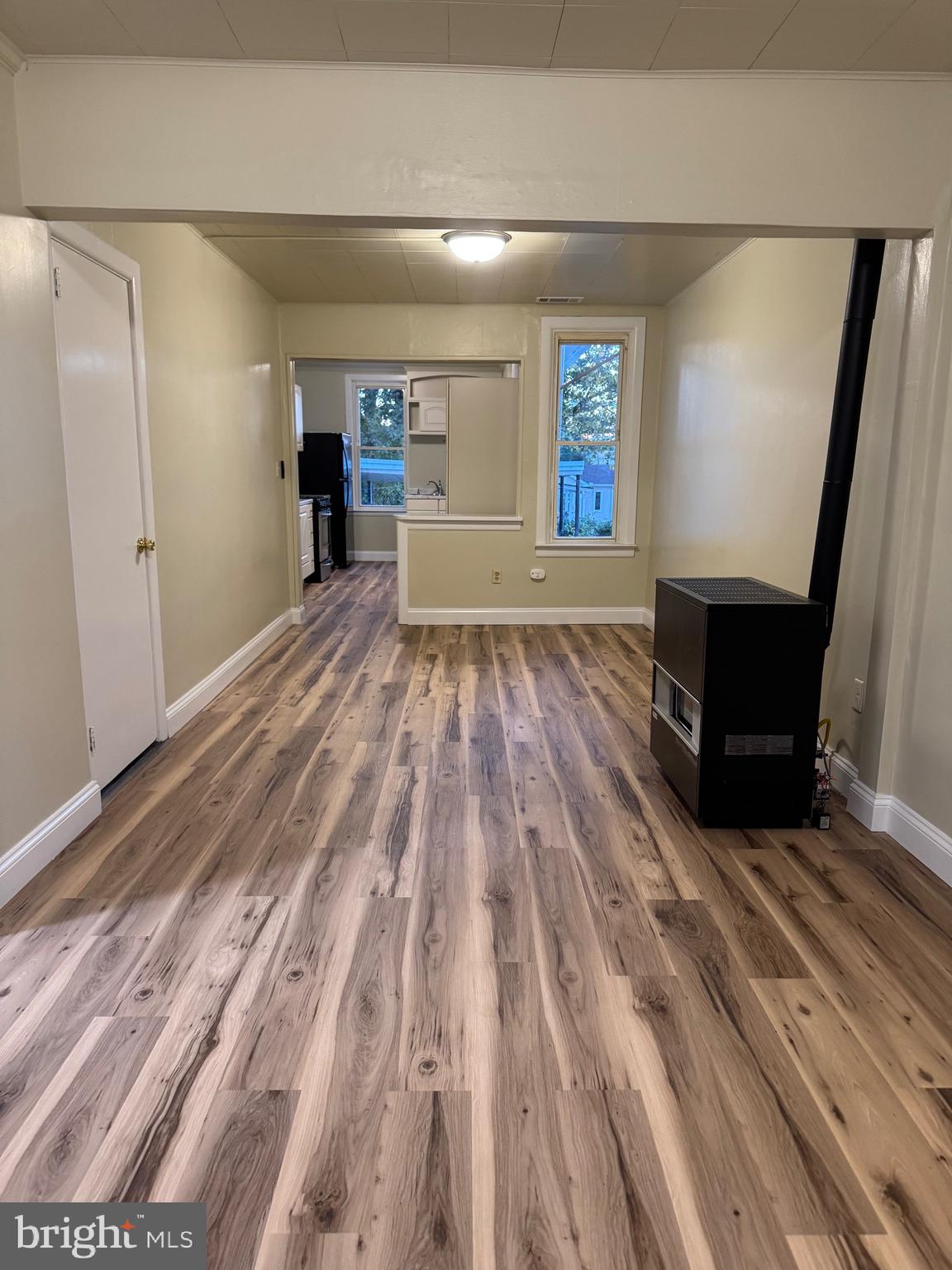 720 N PERSHING AVENUE