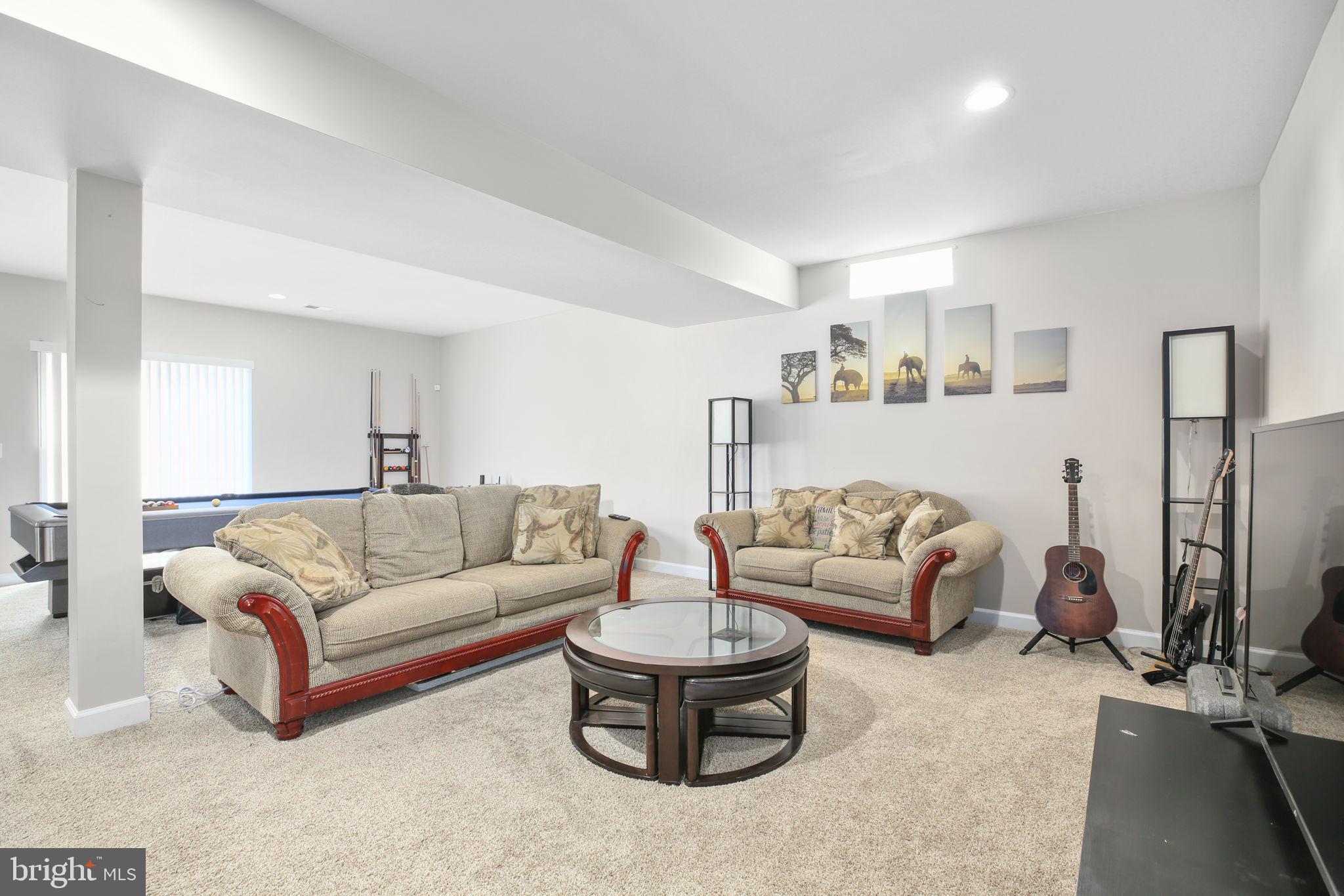 DAVIS ESTATES - Residential