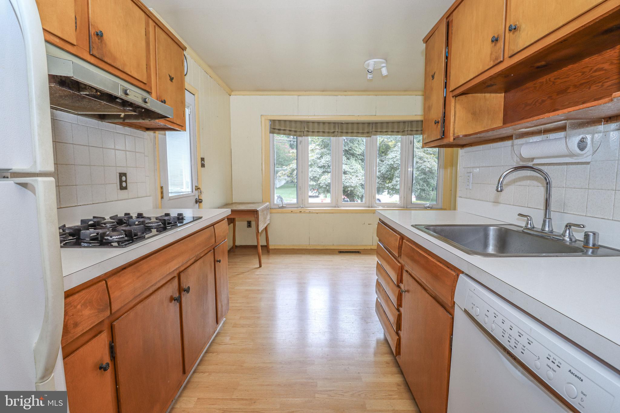 DUNN LORING WOODS - Residential