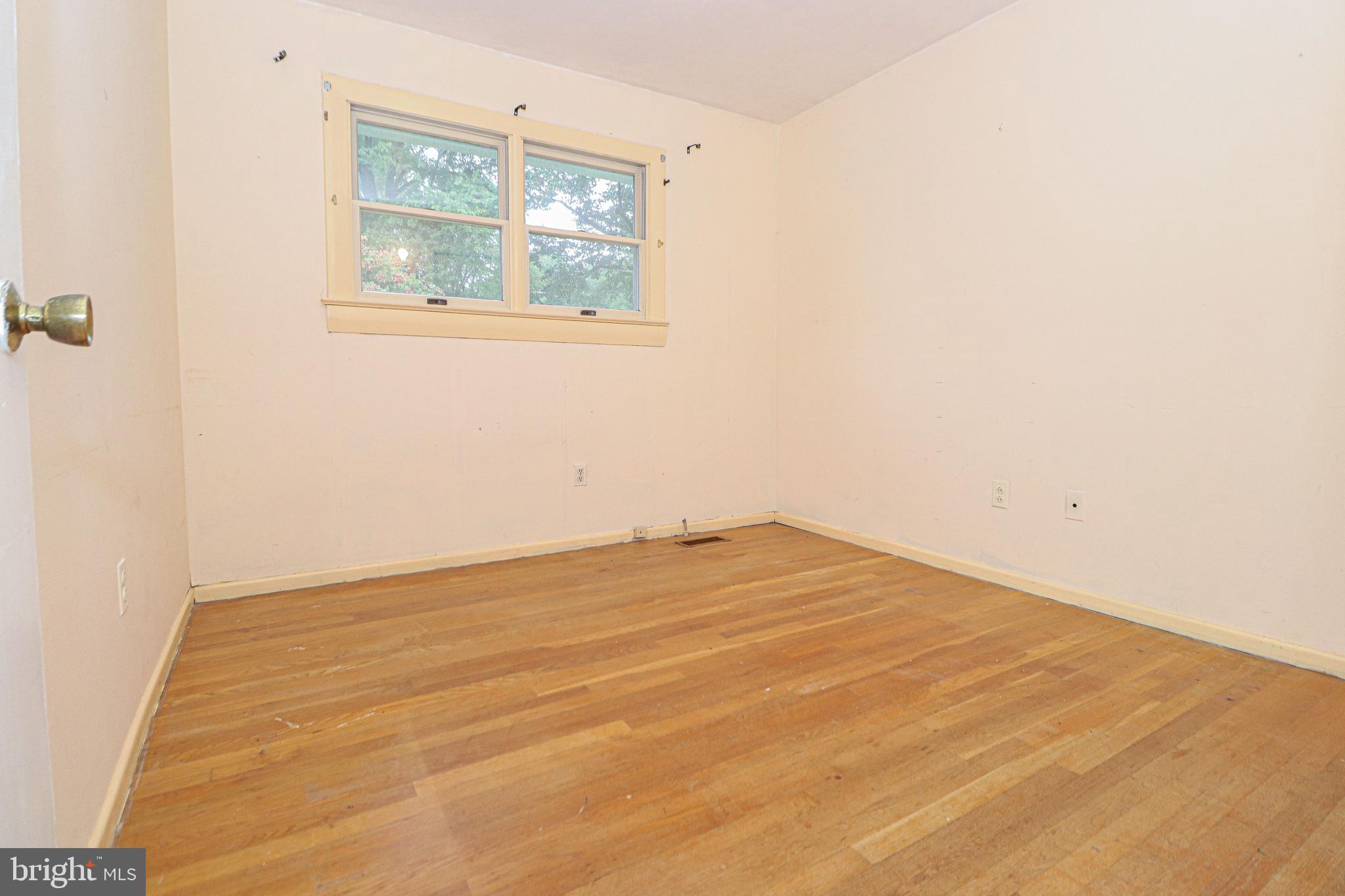 DUNN LORING WOODS - Residential