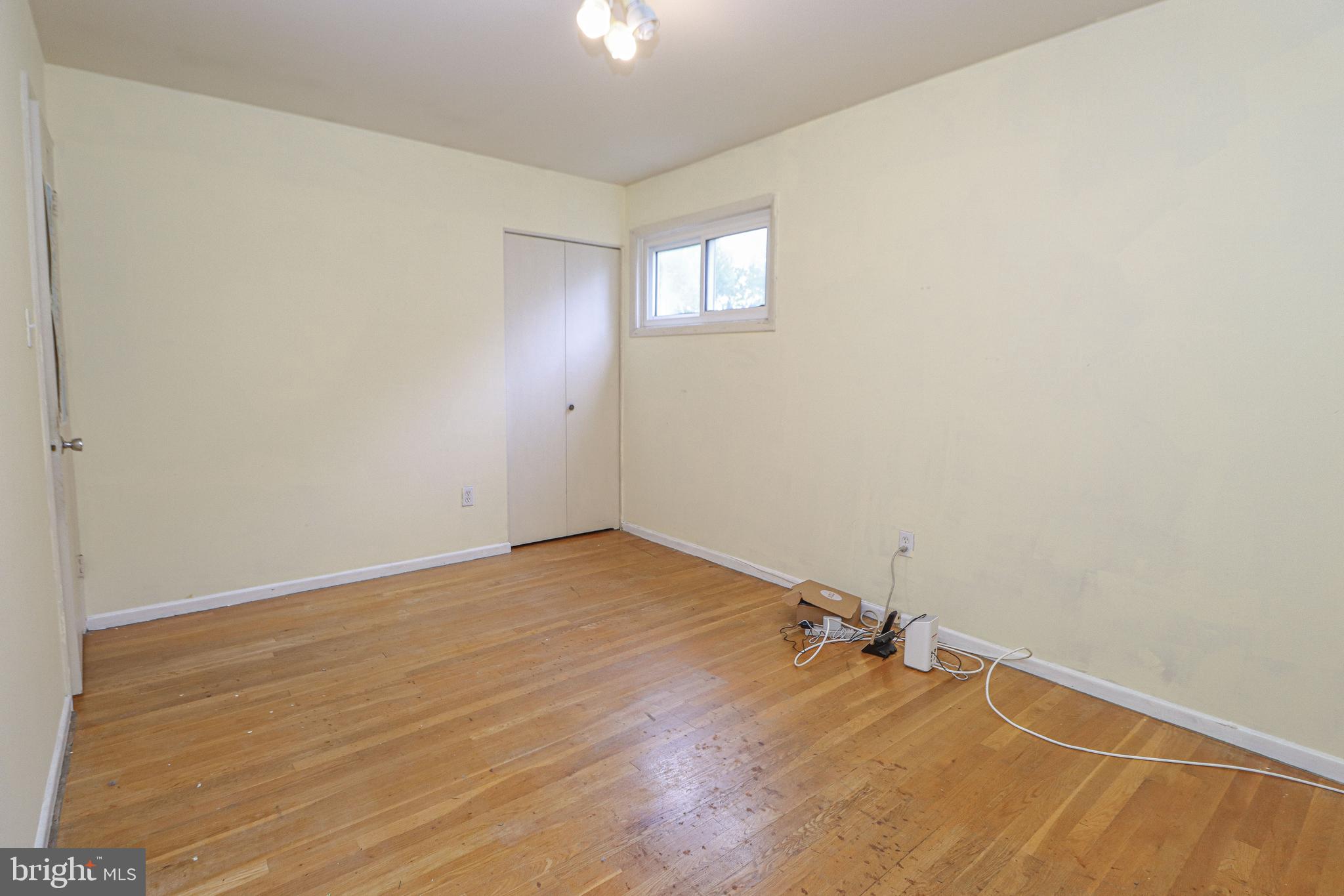 DUNN LORING WOODS - Residential