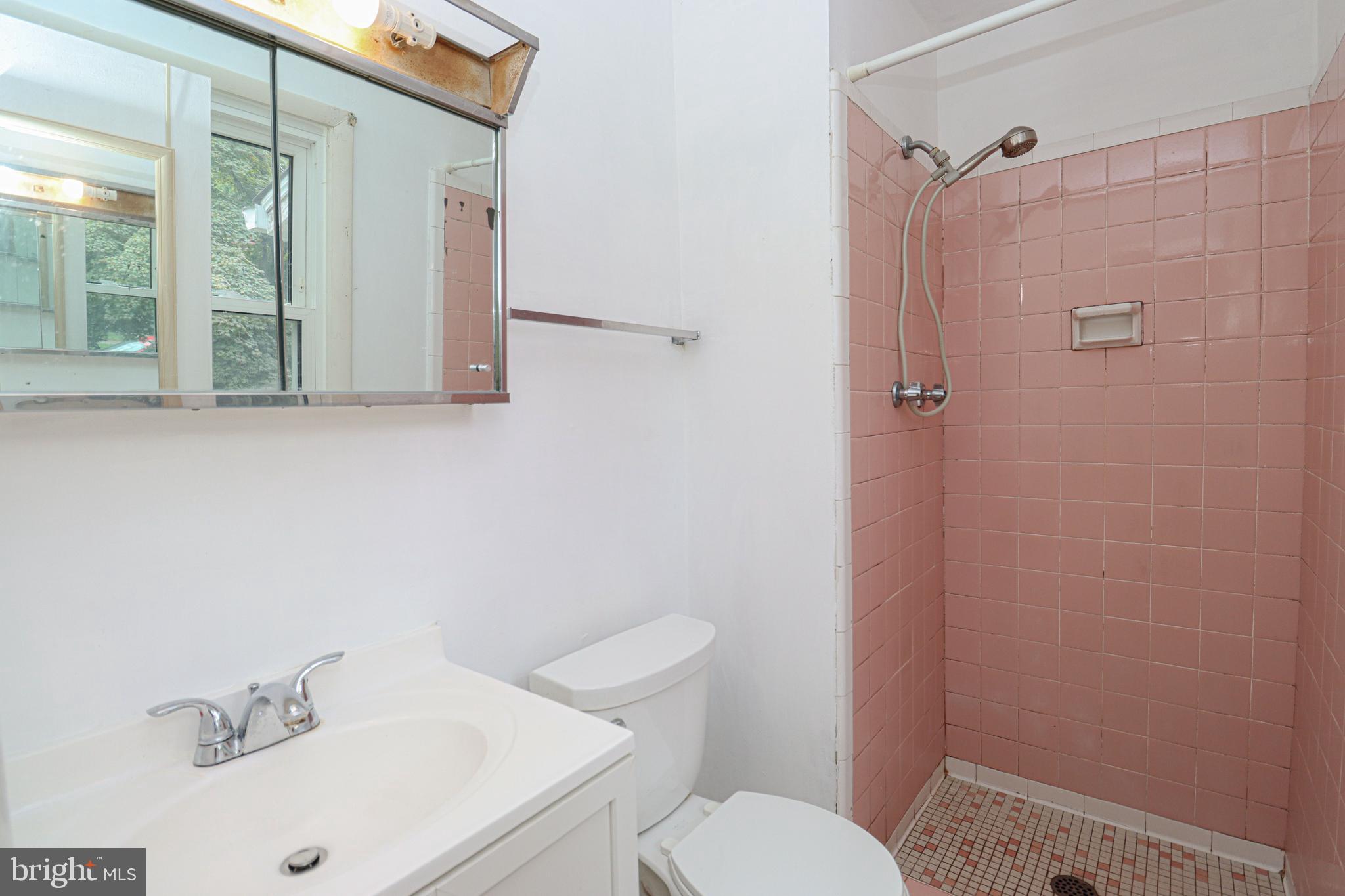 DUNN LORING WOODS - Residential