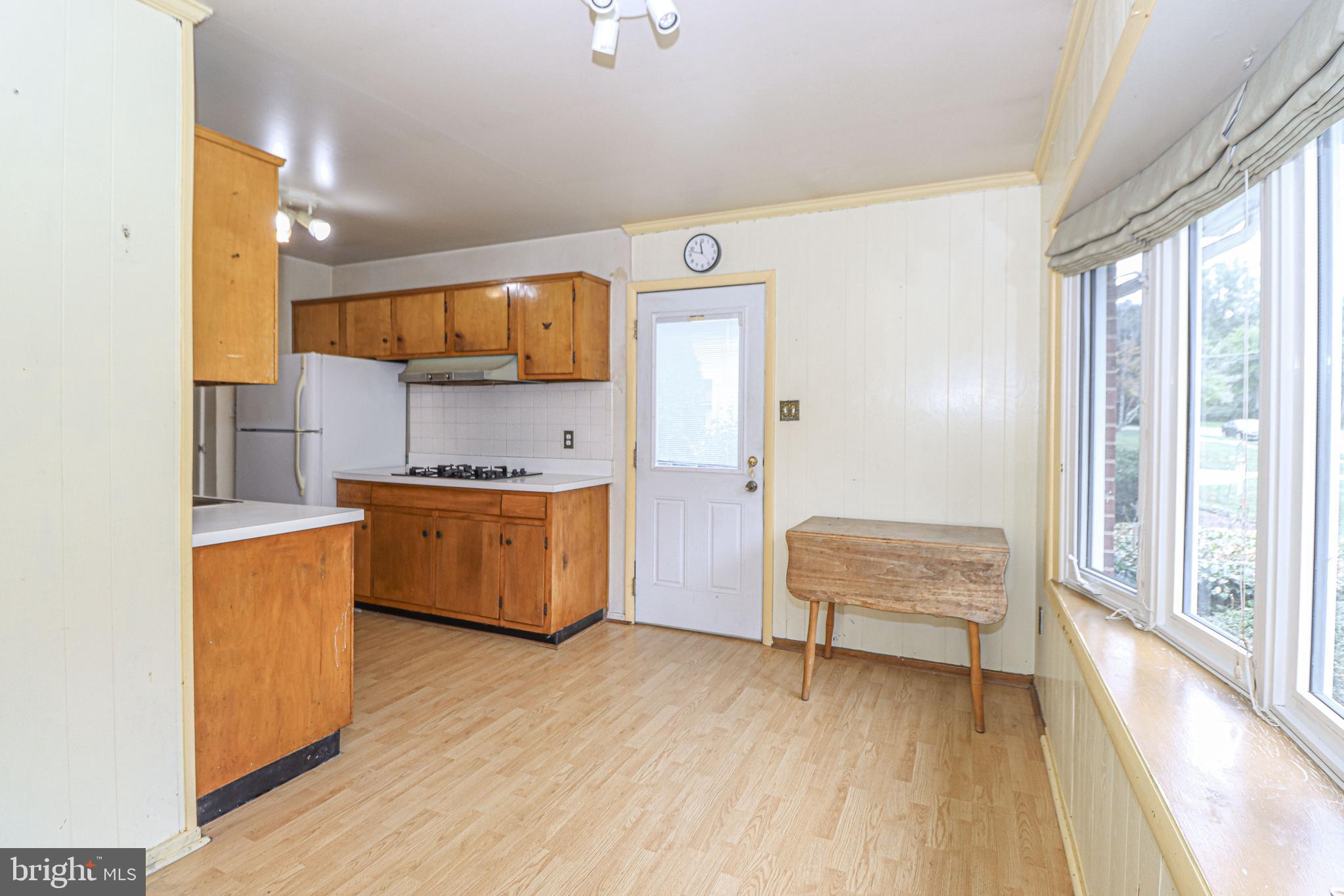 DUNN LORING WOODS - Residential