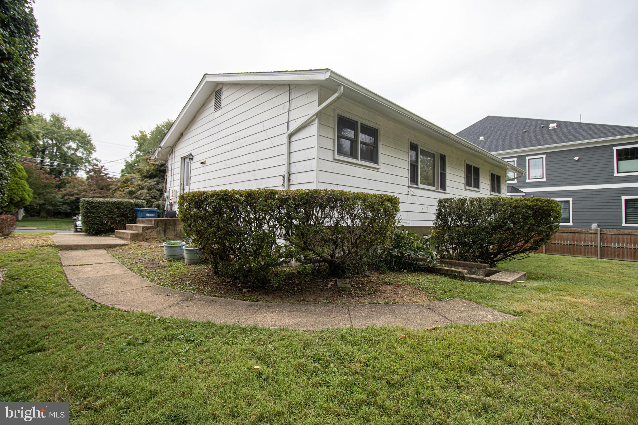 DUNN LORING WOODS - Residential