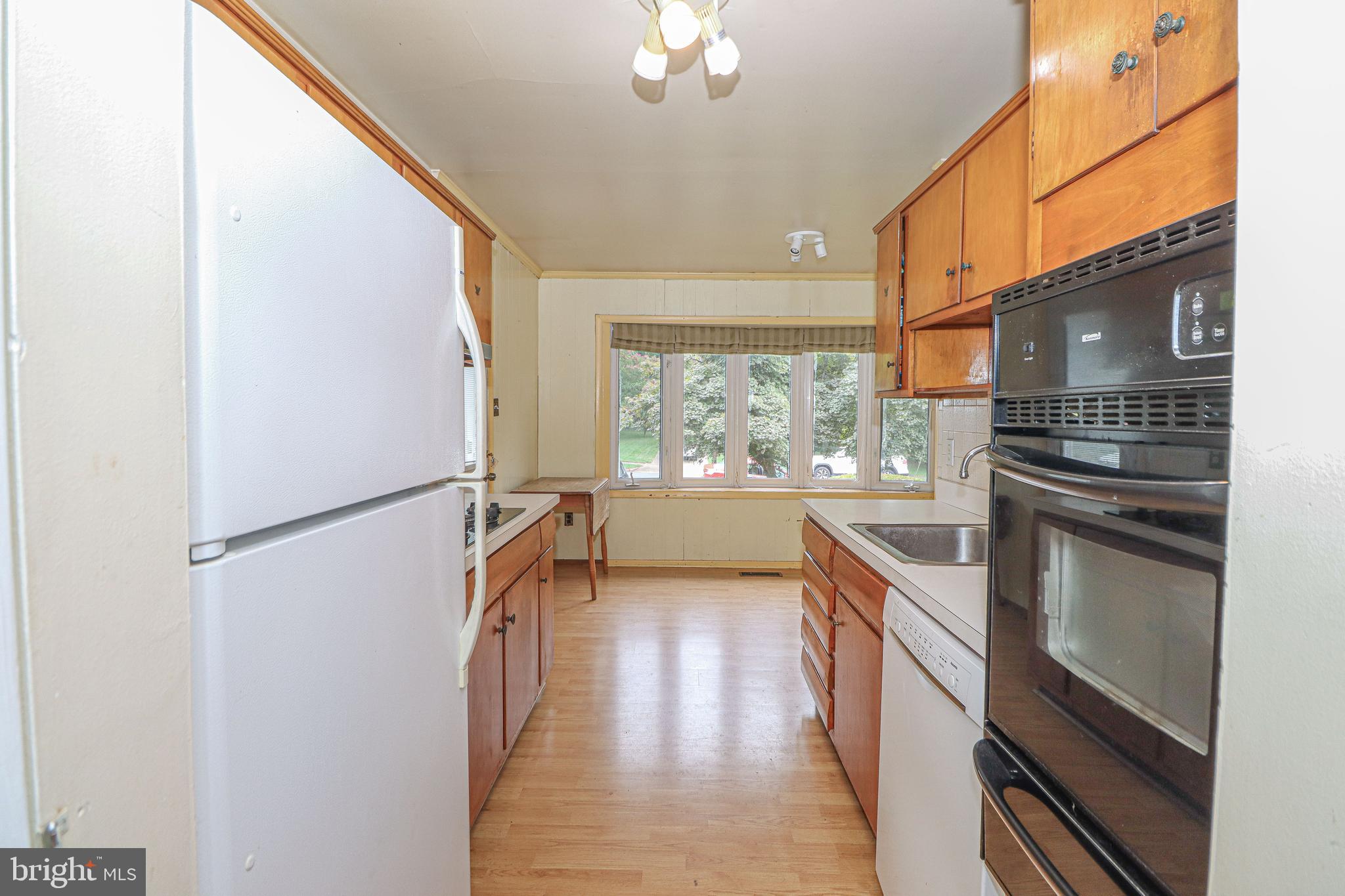 DUNN LORING WOODS - Residential