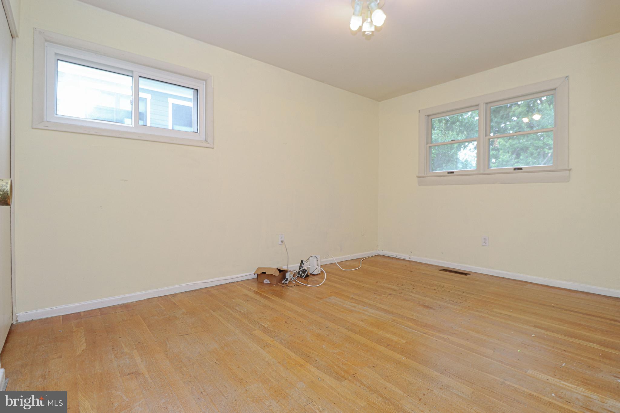 DUNN LORING WOODS - Residential