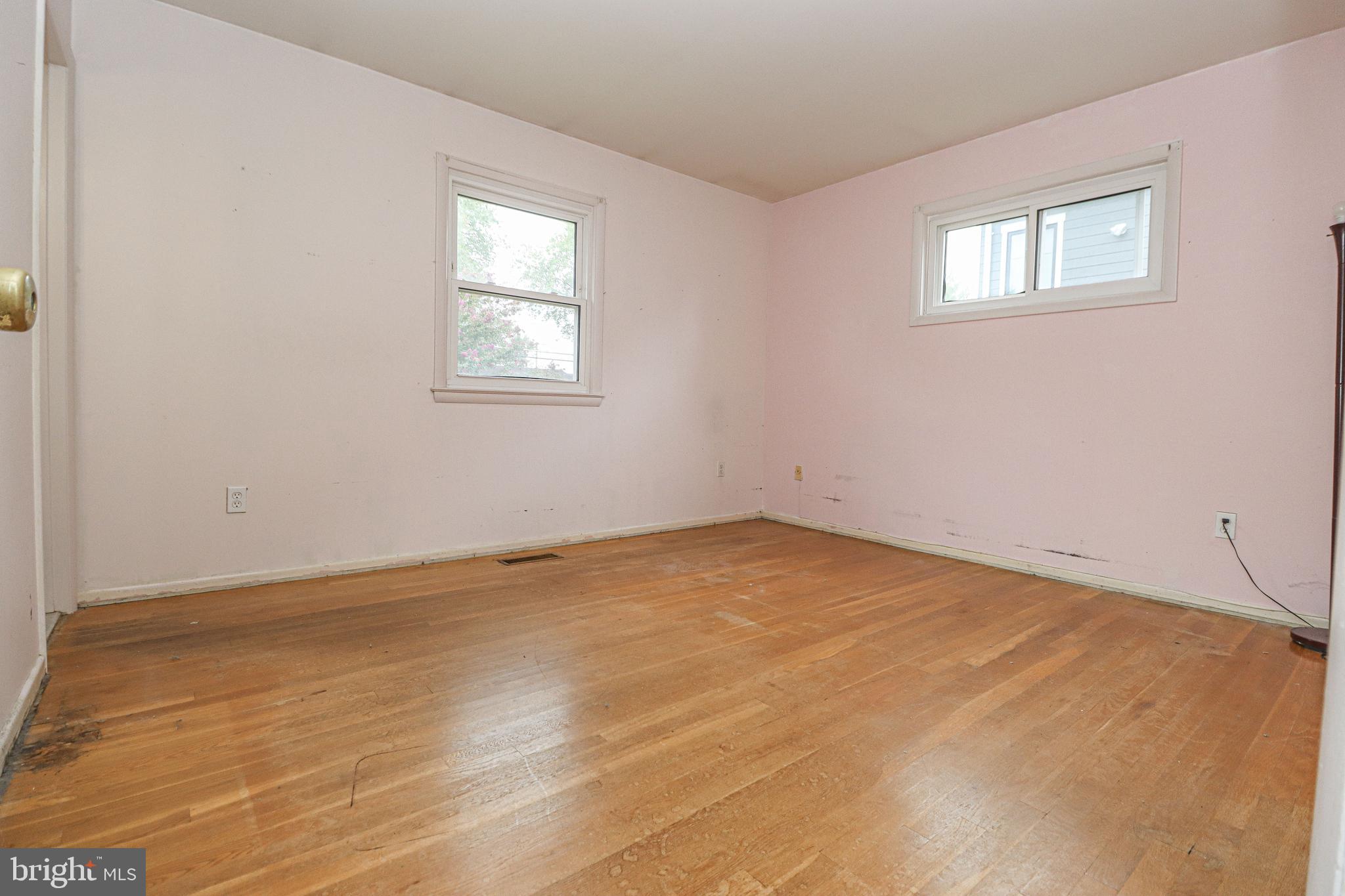 DUNN LORING WOODS - Residential