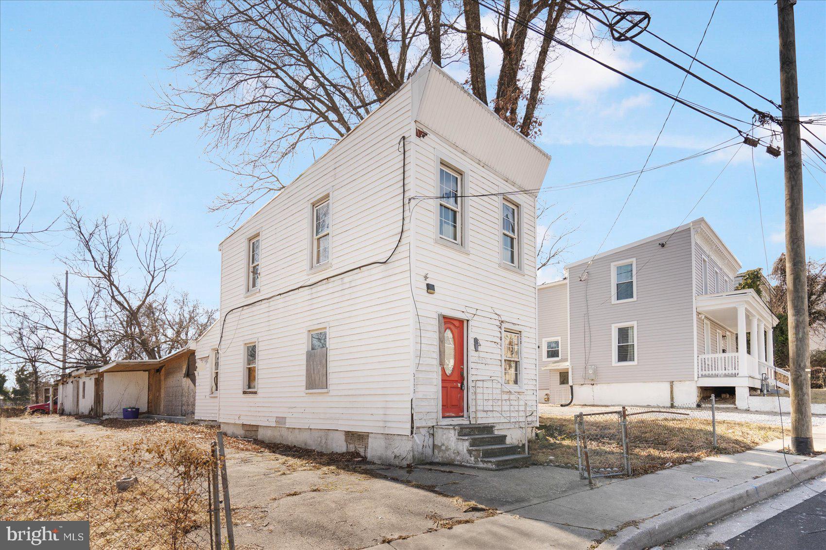 MILL HILL - Residential