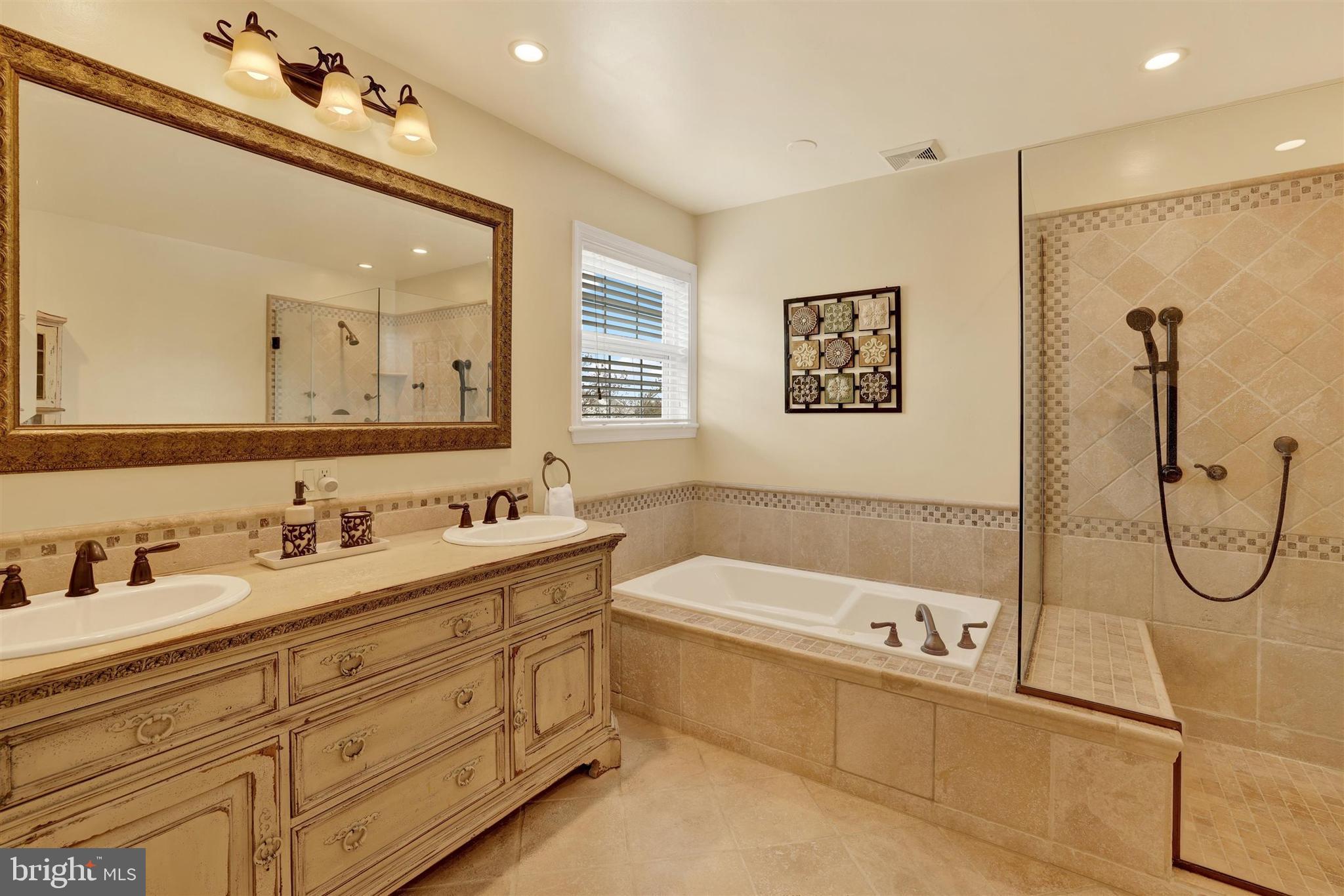 HEARTHSTONE - Residential