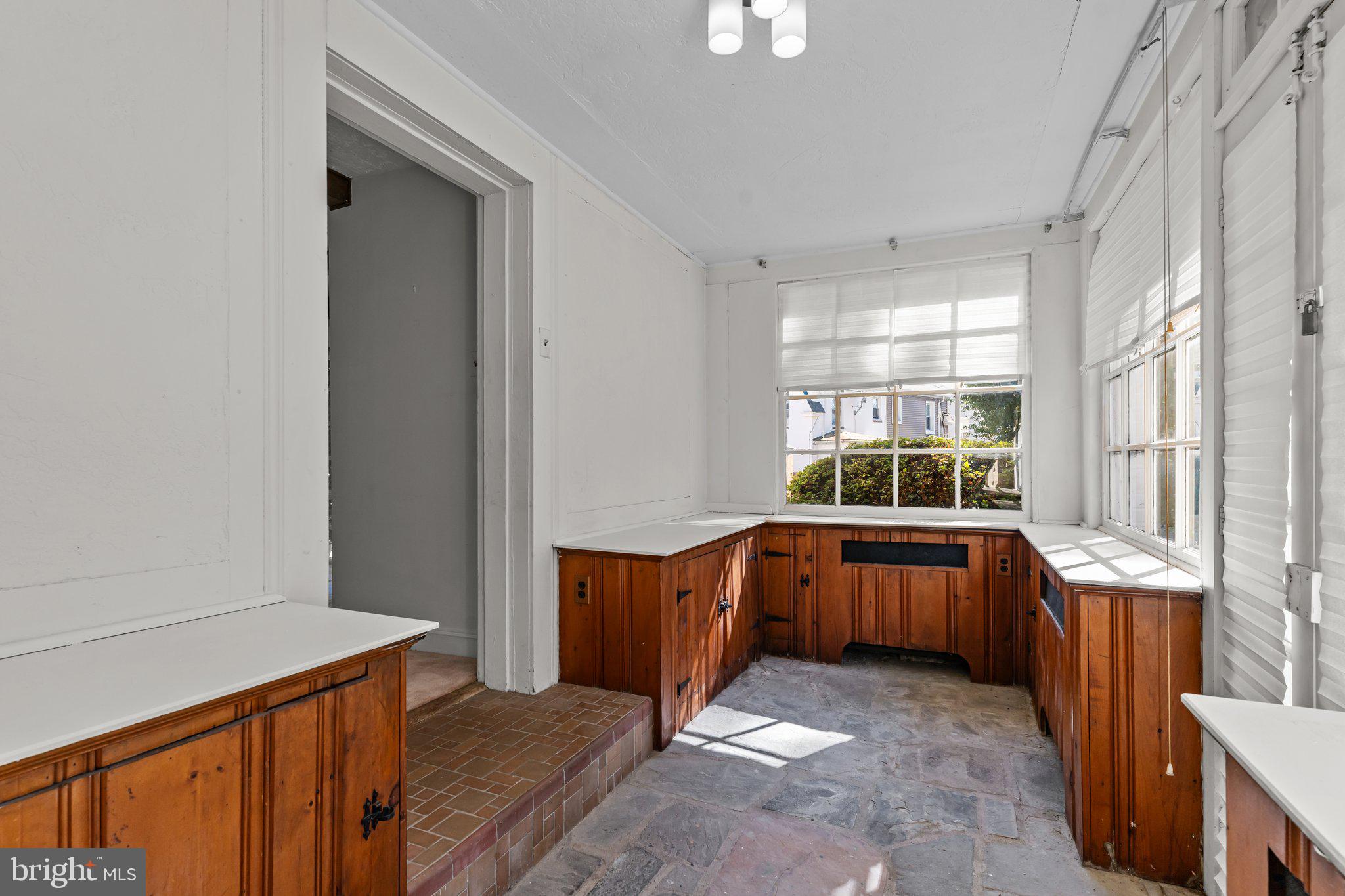 ROWLAND PARK - Residential