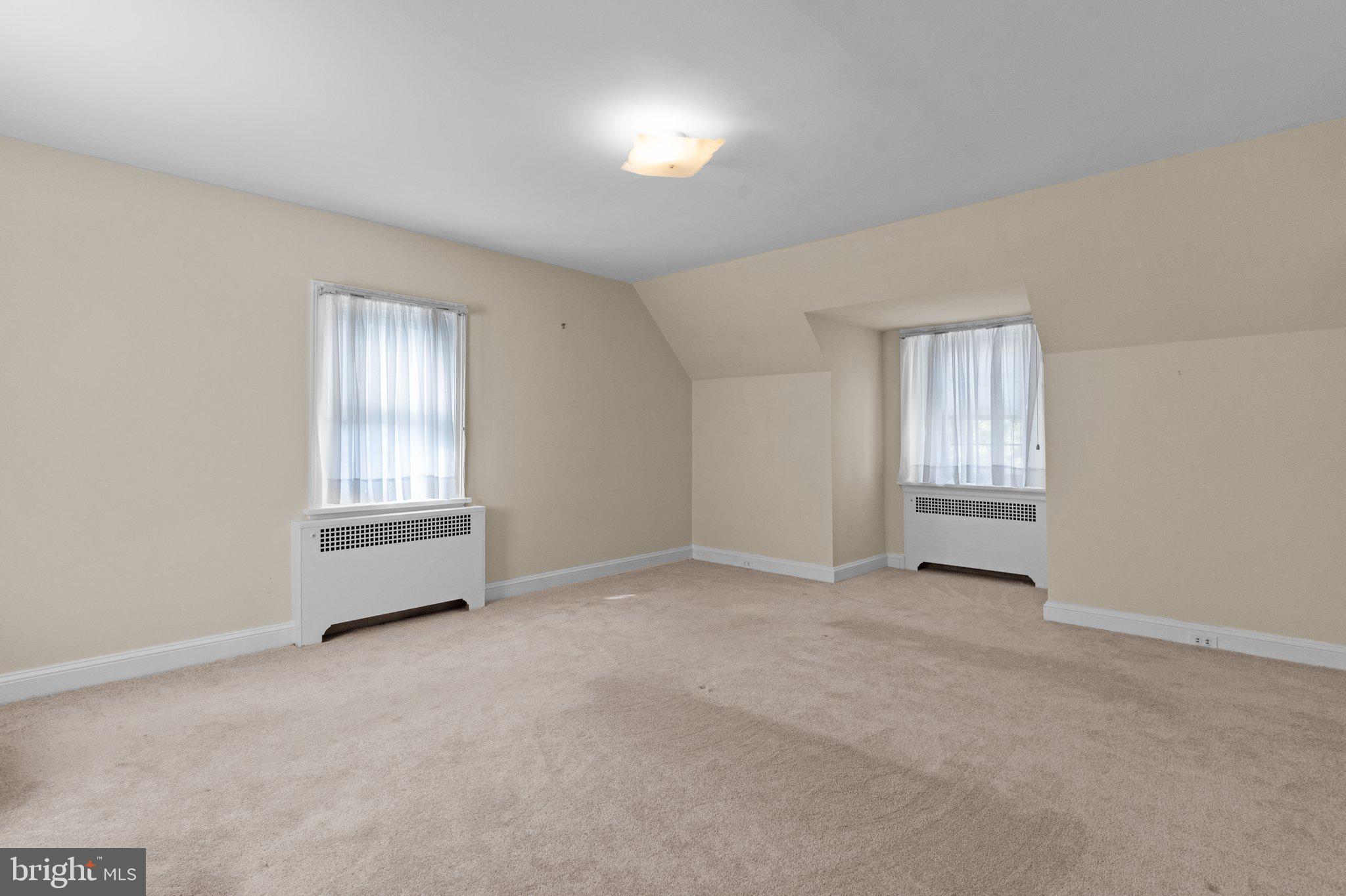 ROWLAND PARK - Residential