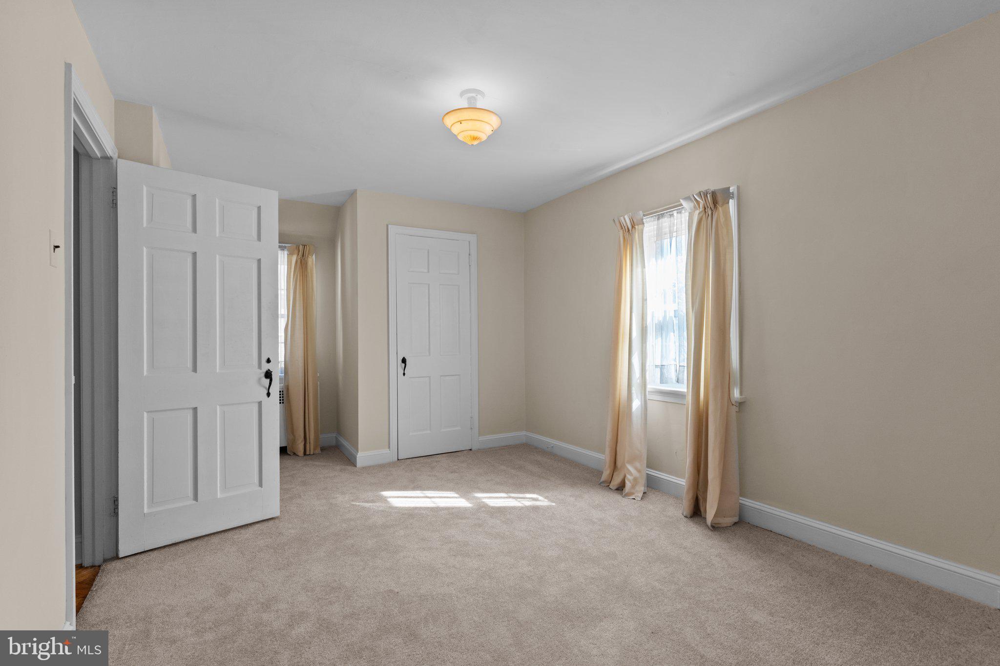 ROWLAND PARK - Residential