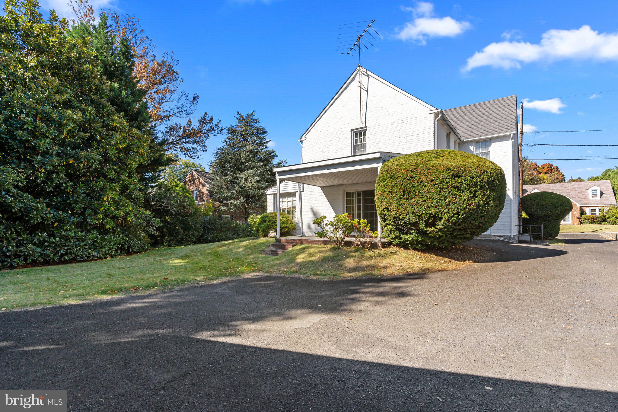 ROWLAND PARK - Residential