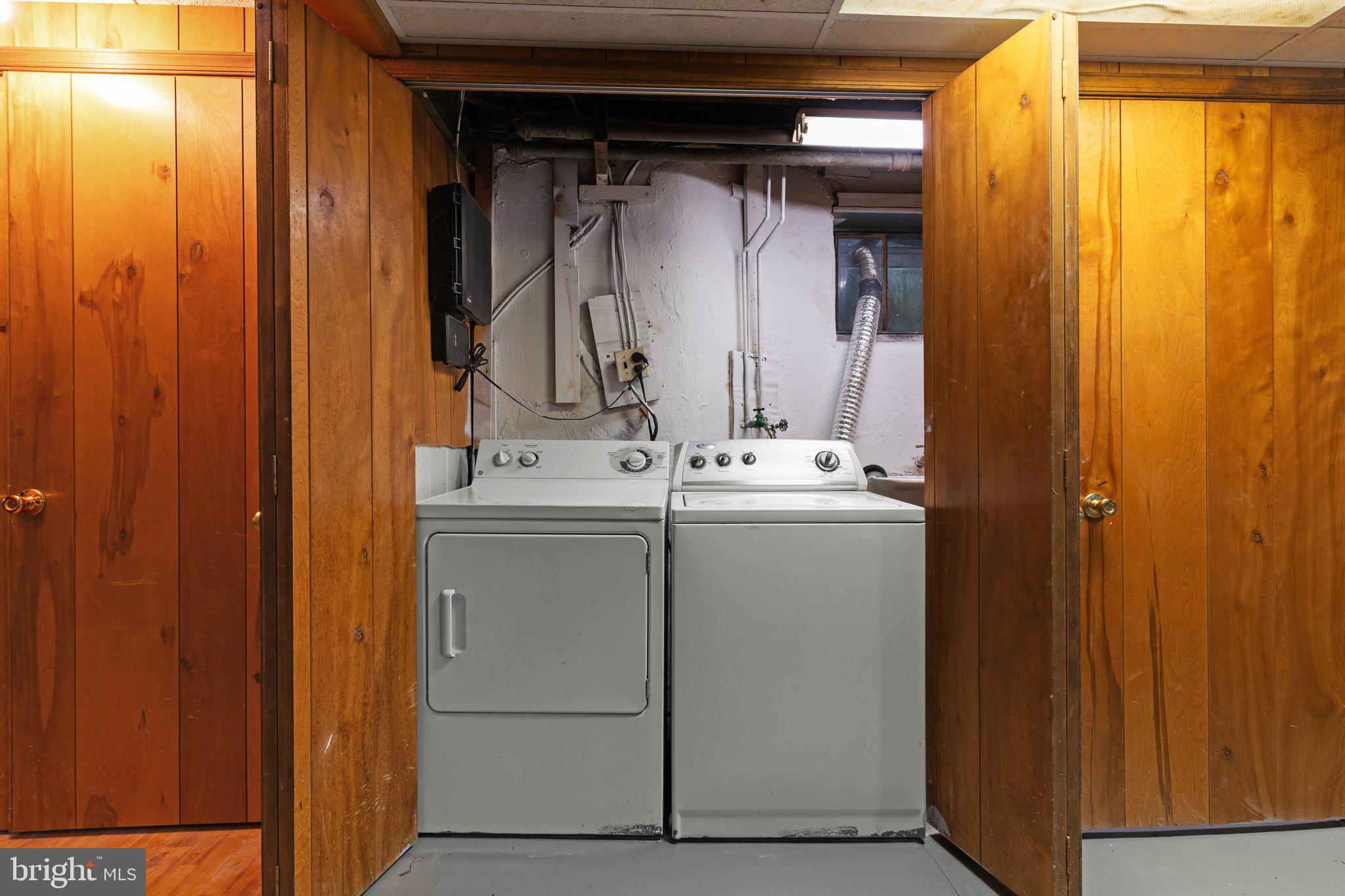 ROWLAND PARK - Residential