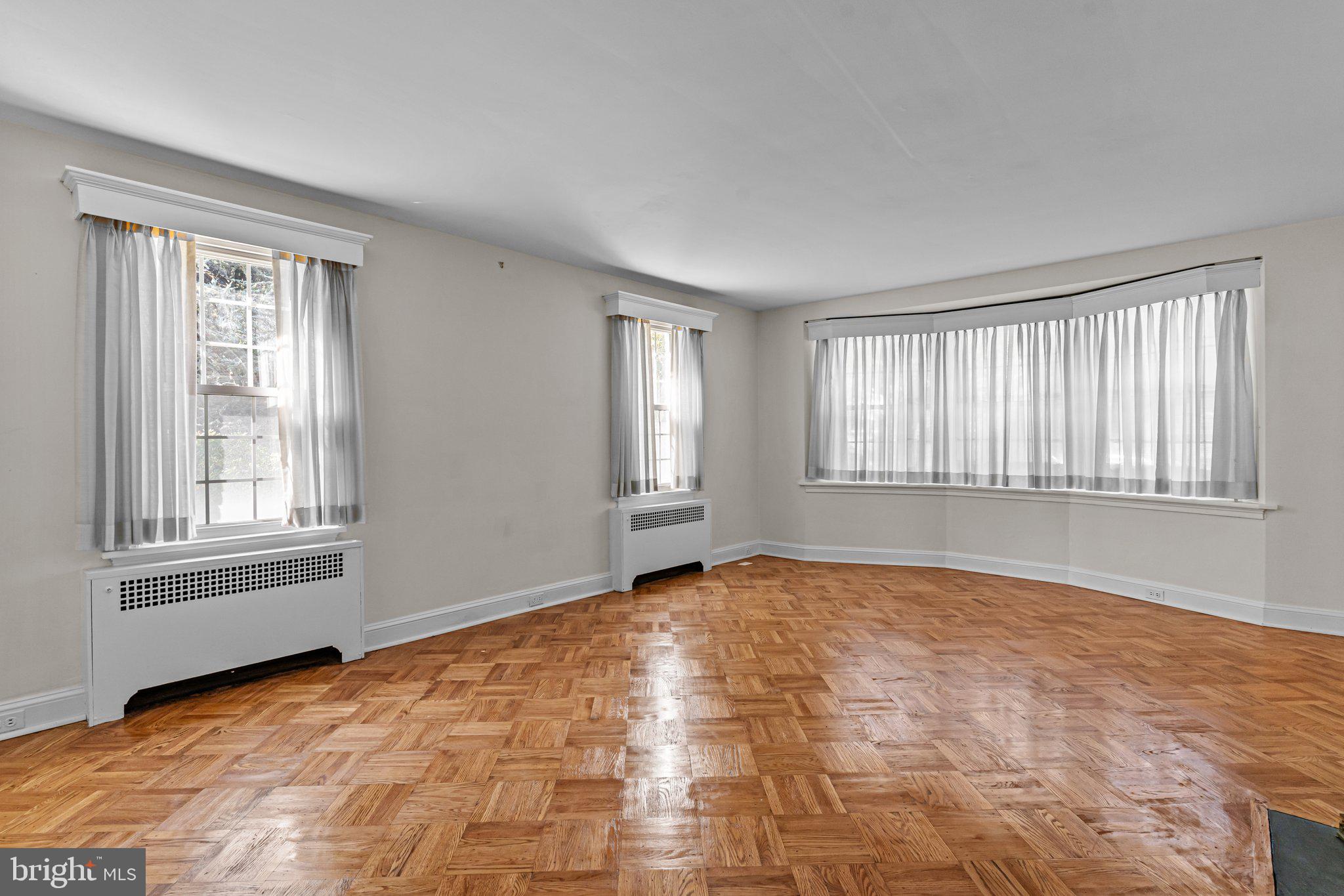 ROWLAND PARK - Residential