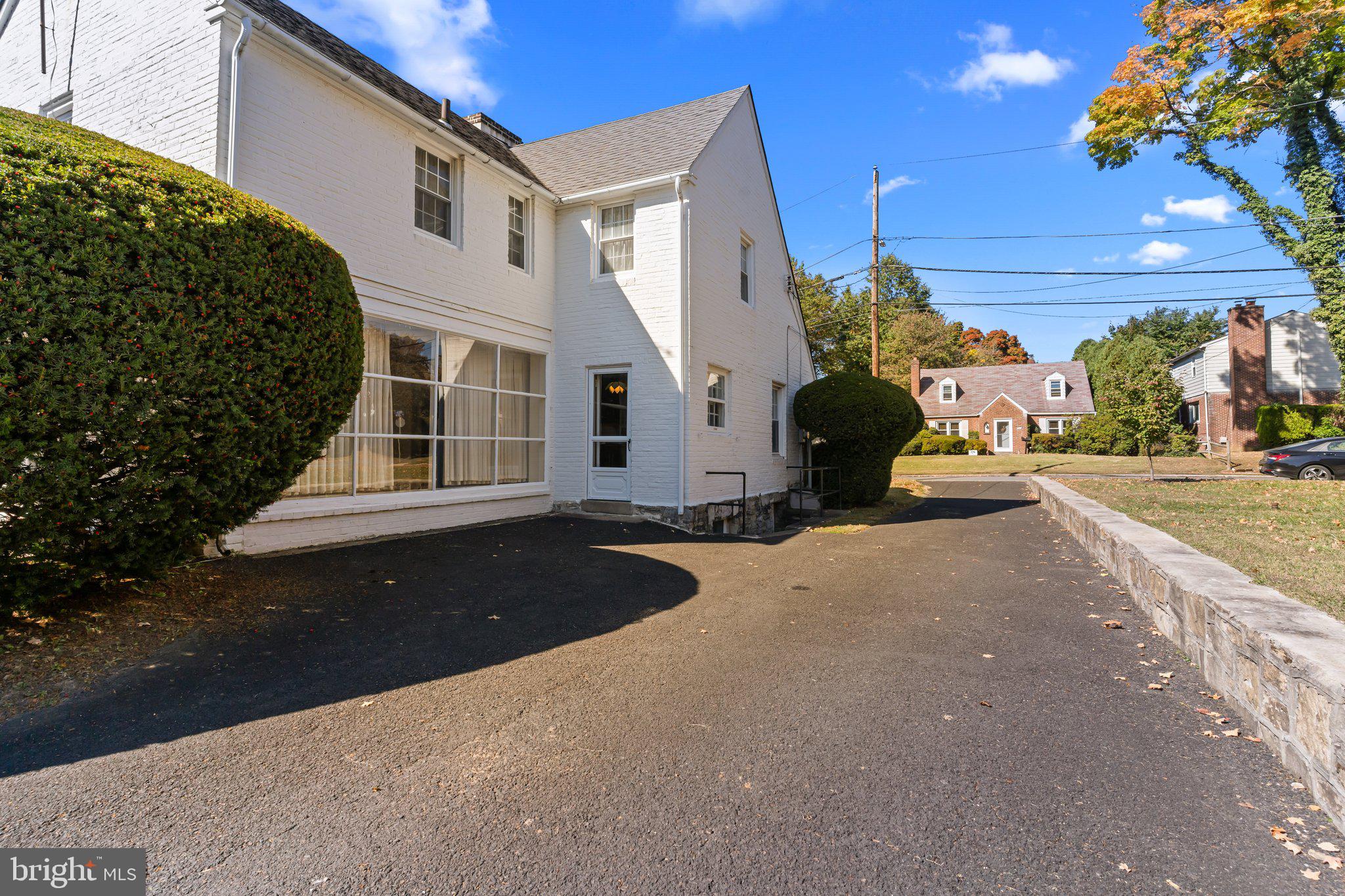 ROWLAND PARK - Residential