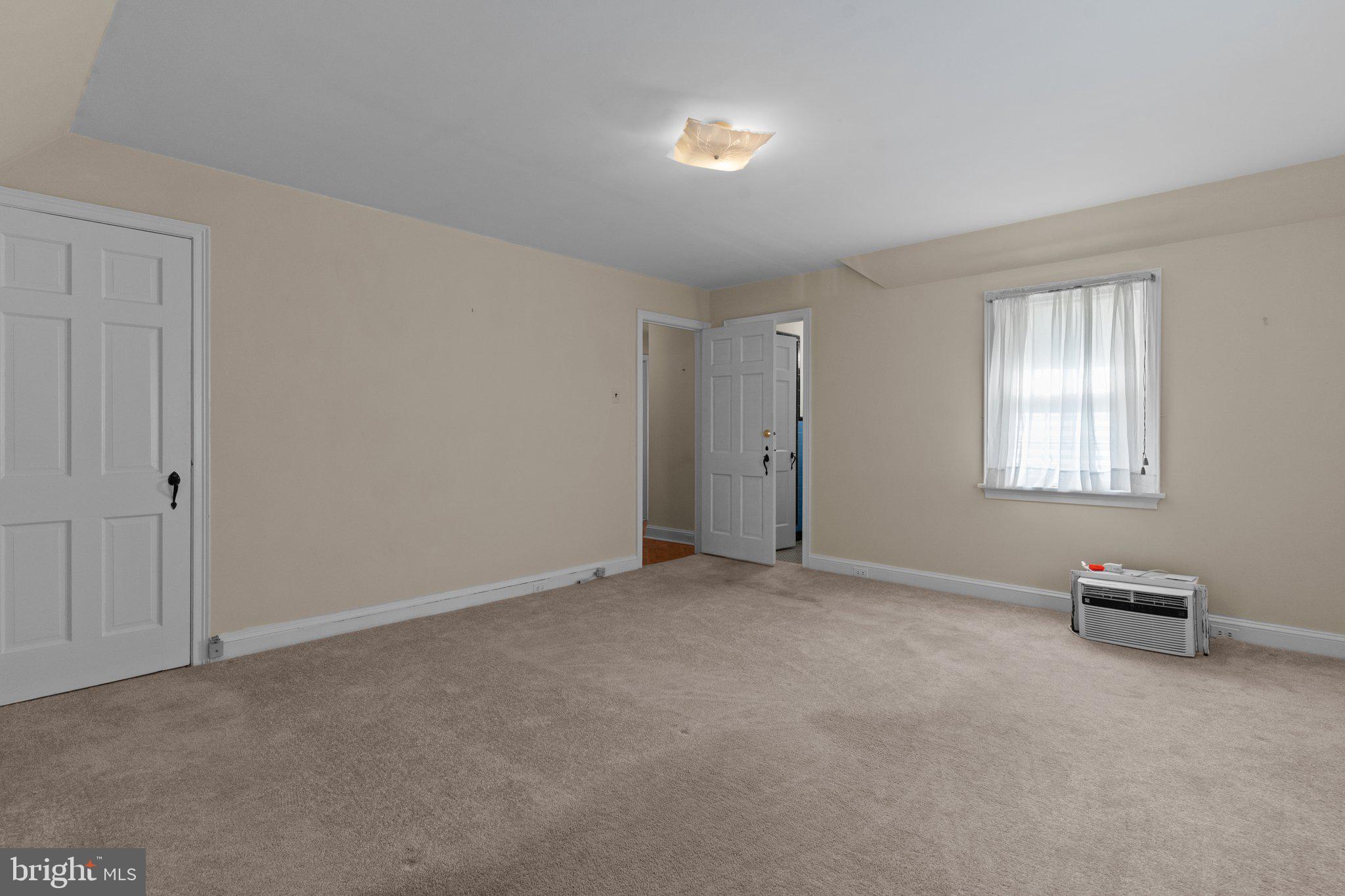 ROWLAND PARK - Residential