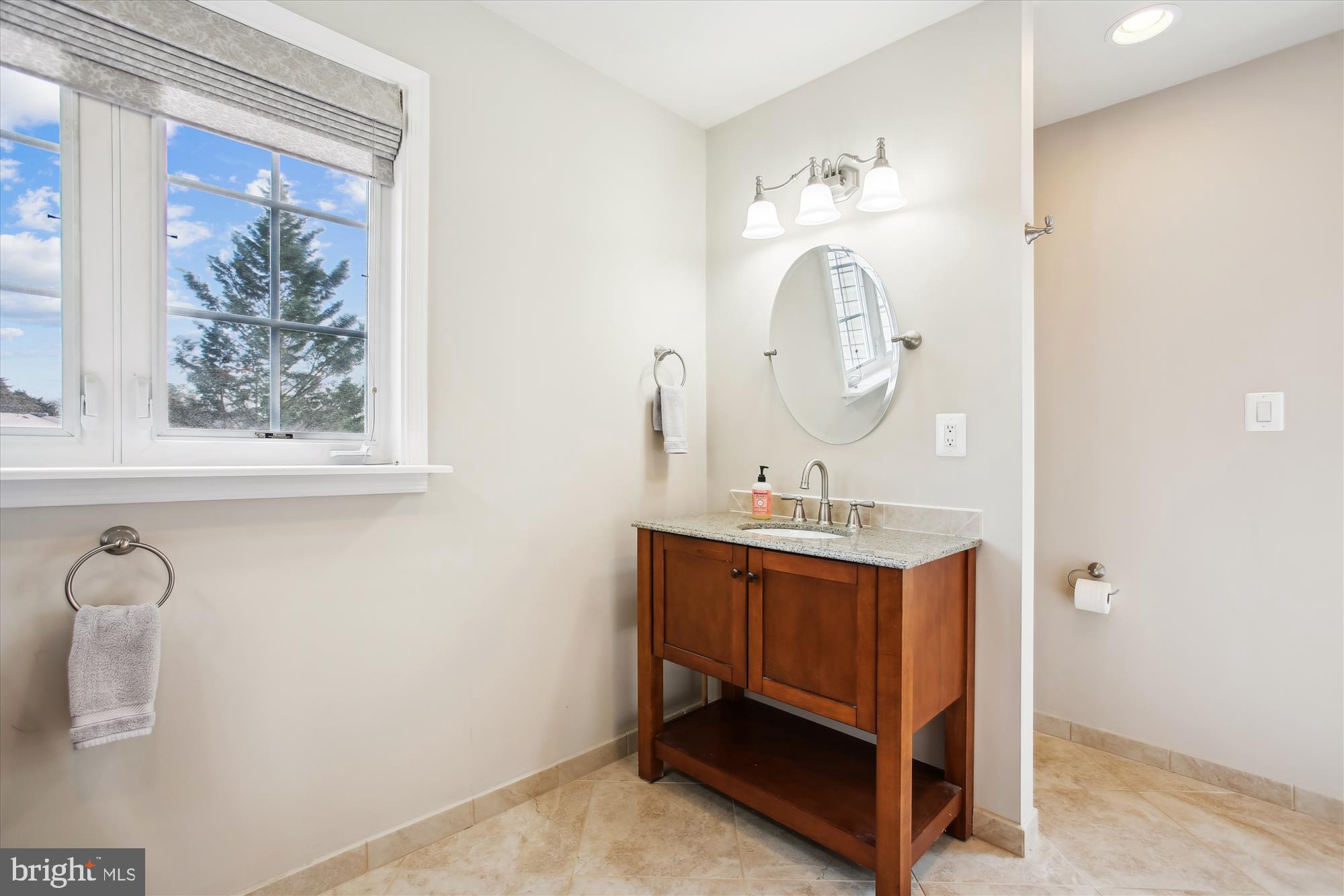 PARKSIDE AT MOUNT VERNON - Residential