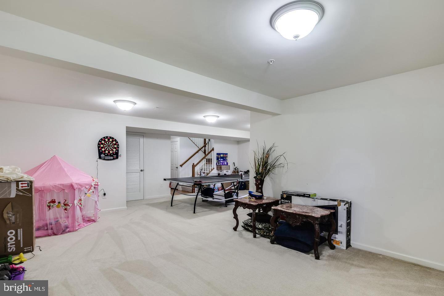 VILLAGES OF DORCHESTER - Residential Lease