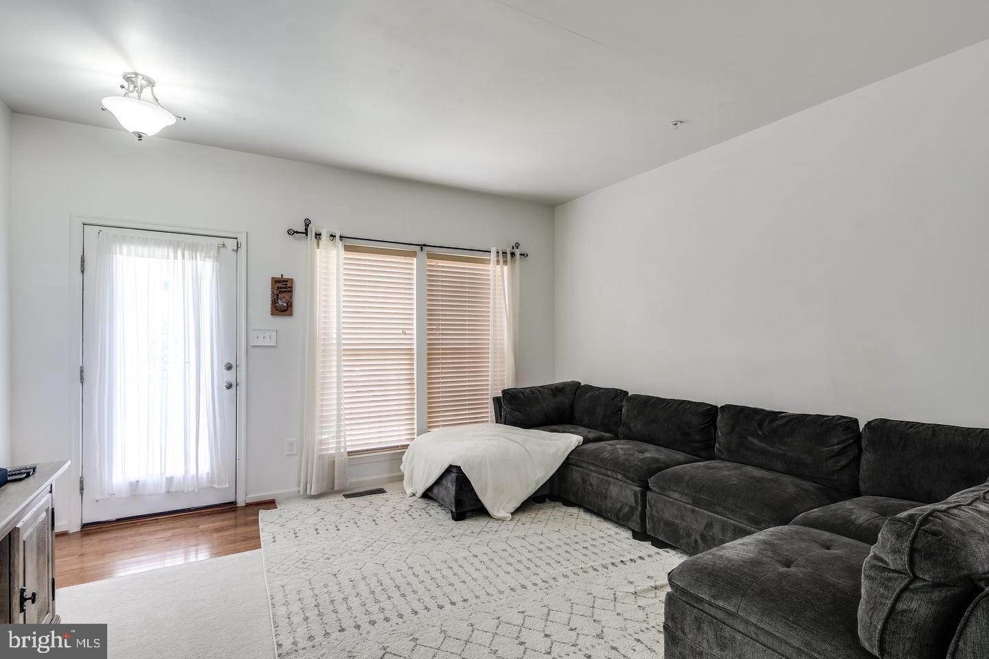 VILLAGES OF DORCHESTER - Residential Lease