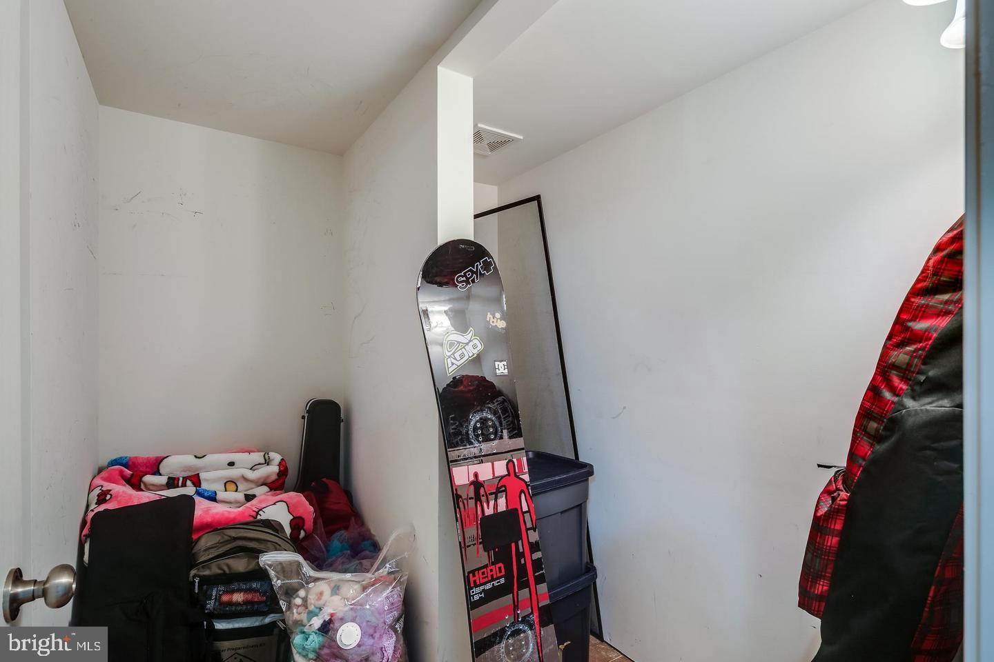 VILLAGES OF DORCHESTER - Residential Lease