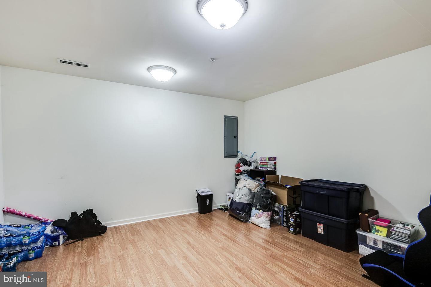 VILLAGES OF DORCHESTER - Residential Lease