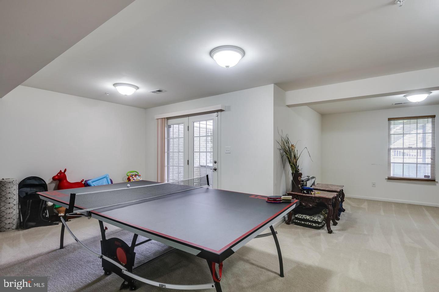 VILLAGES OF DORCHESTER - Residential Lease