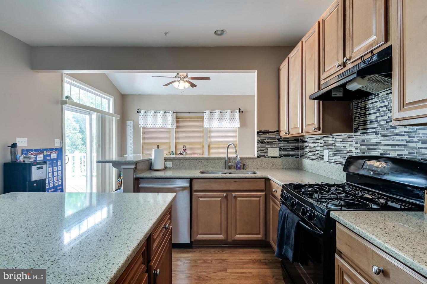 VILLAGES OF DORCHESTER - Residential Lease