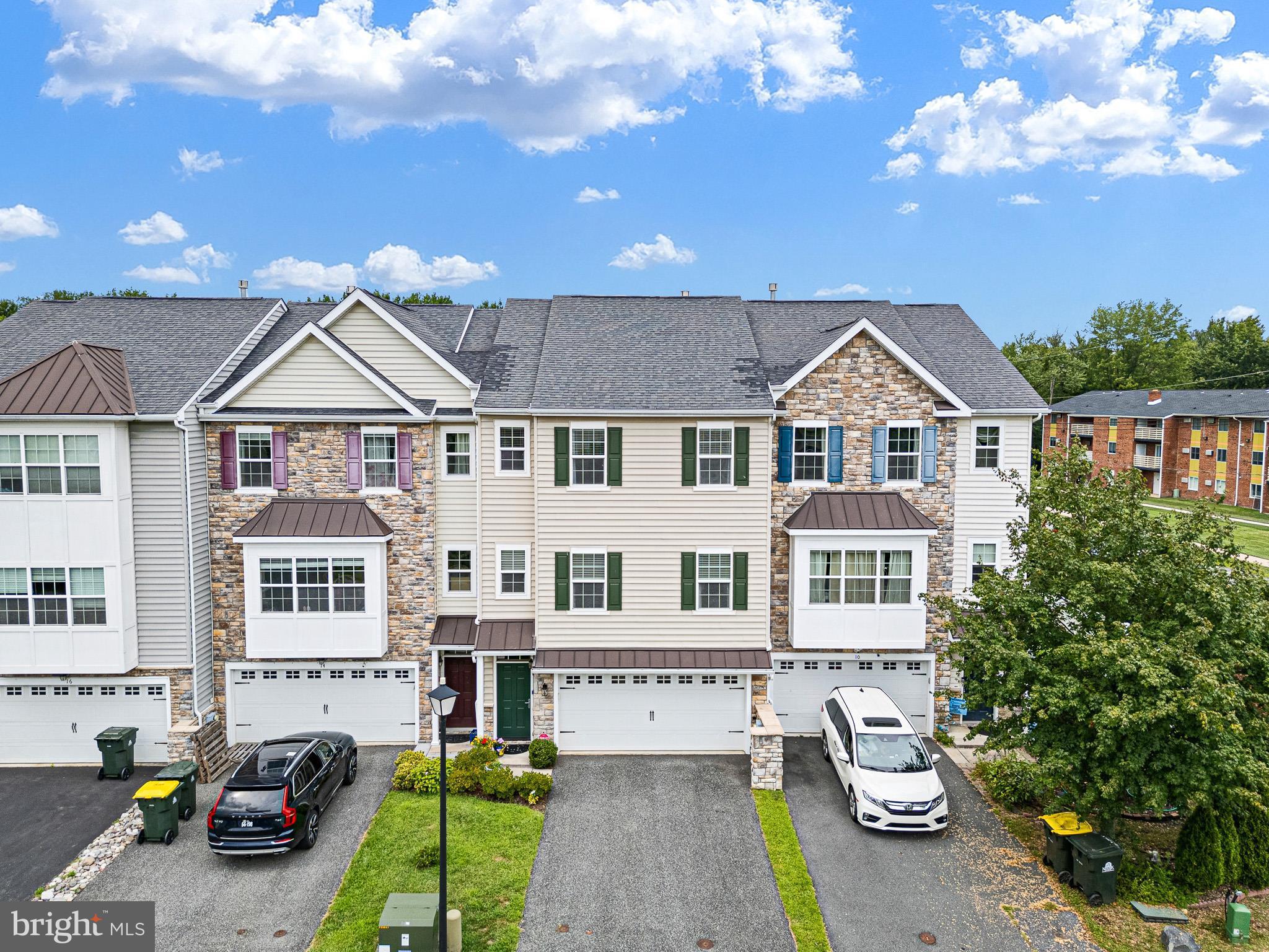 12 MUNRO ROAD