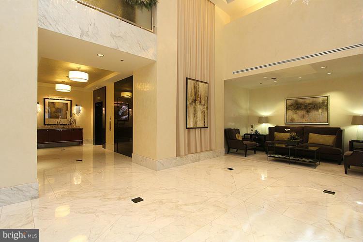 LIONSGATE - Residential Lease