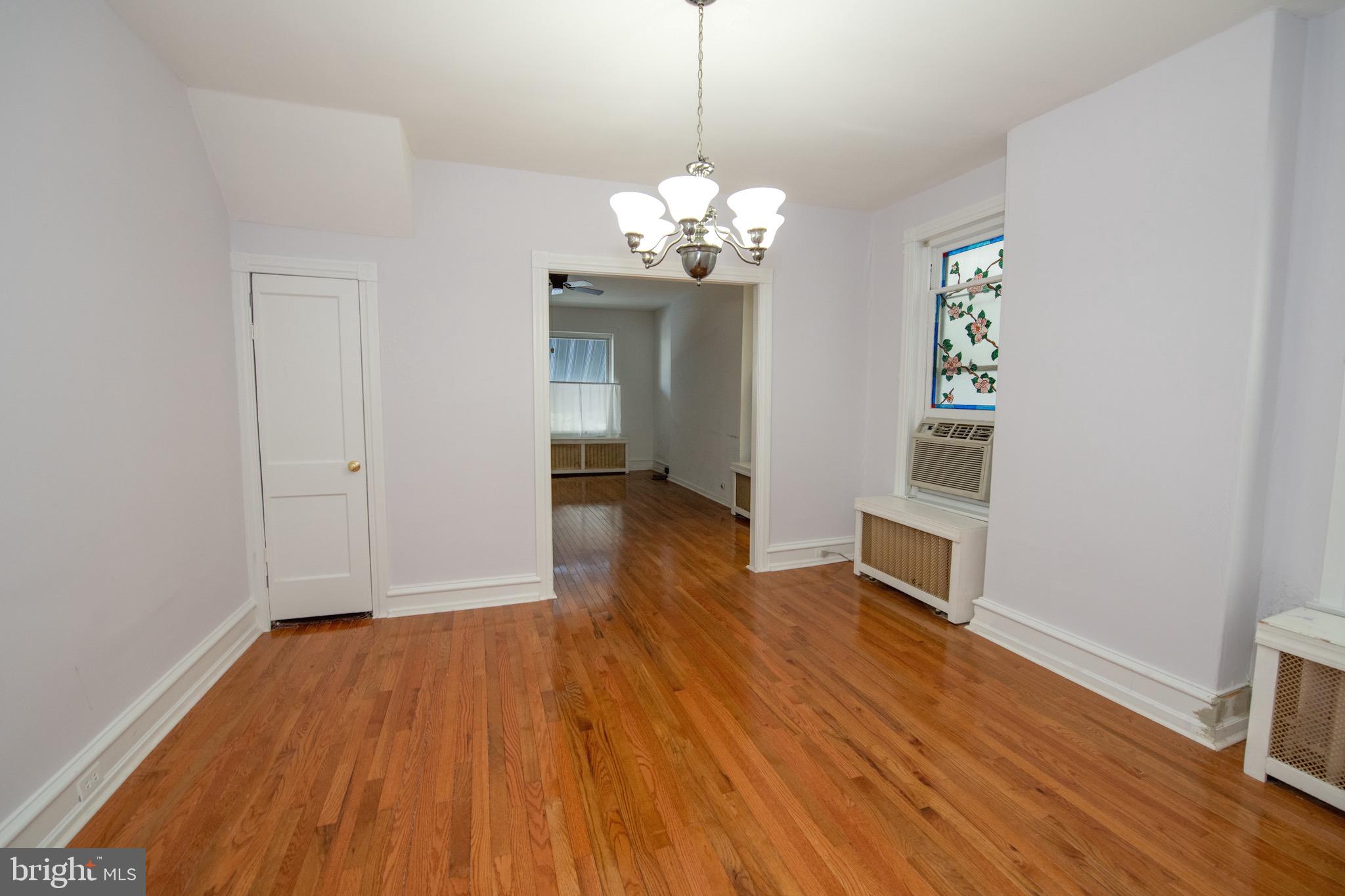 ROXBOROUGH - Residential