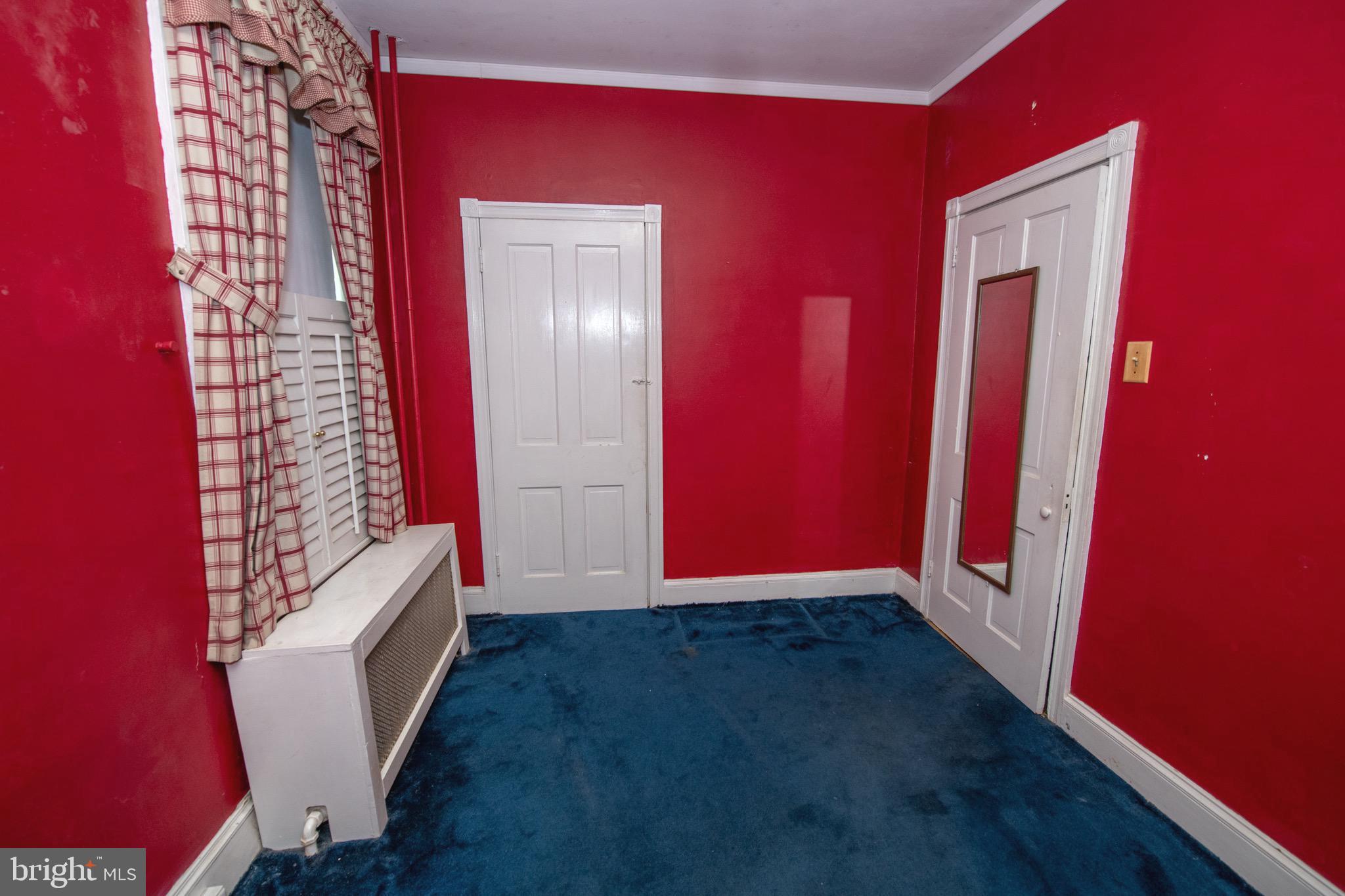 ROXBOROUGH - Residential